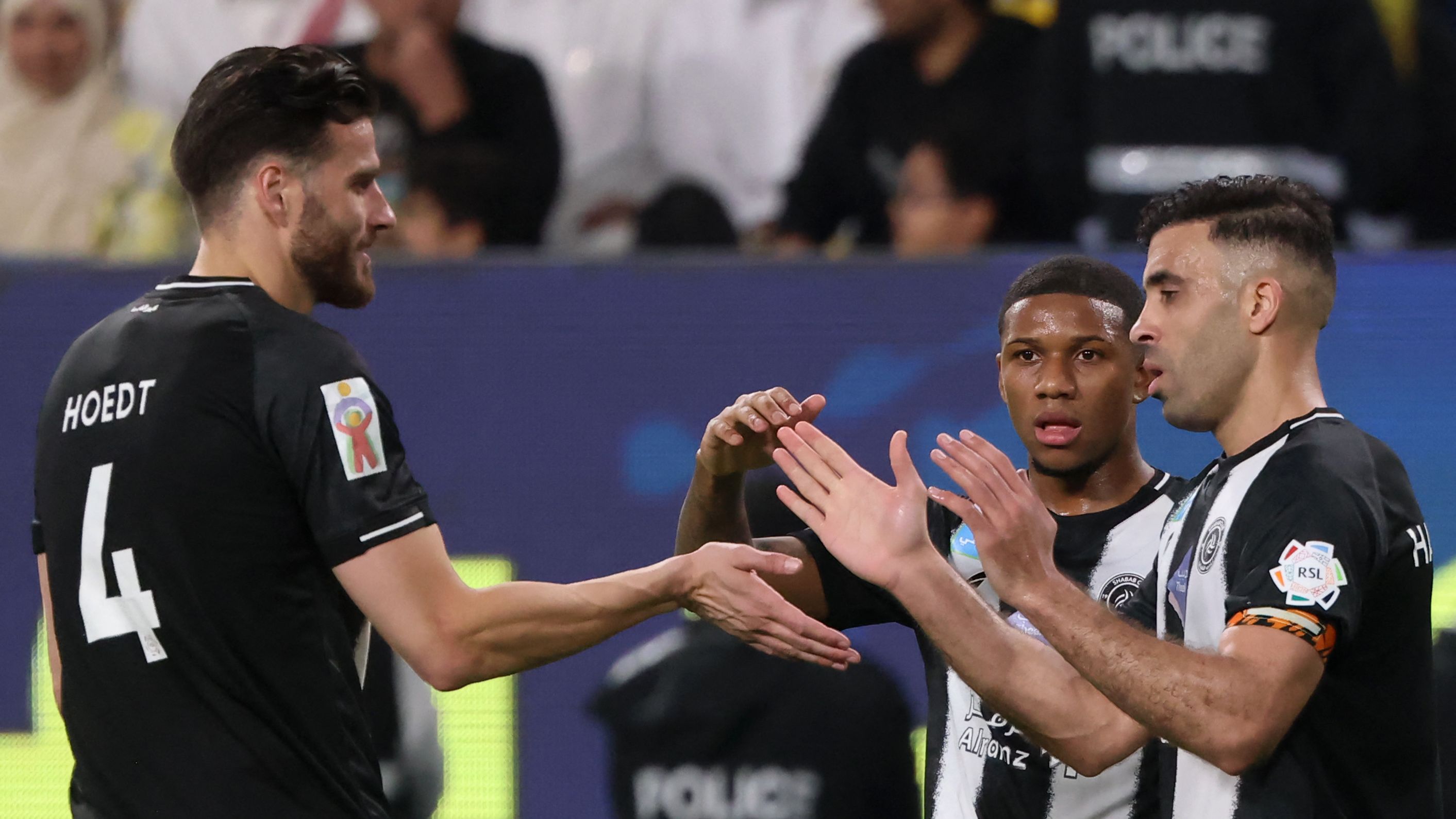 سداسية حمد الله تقود الشباب لتأريخي 13-0 بعد رحيل ألجواسيل في دوري الخليج