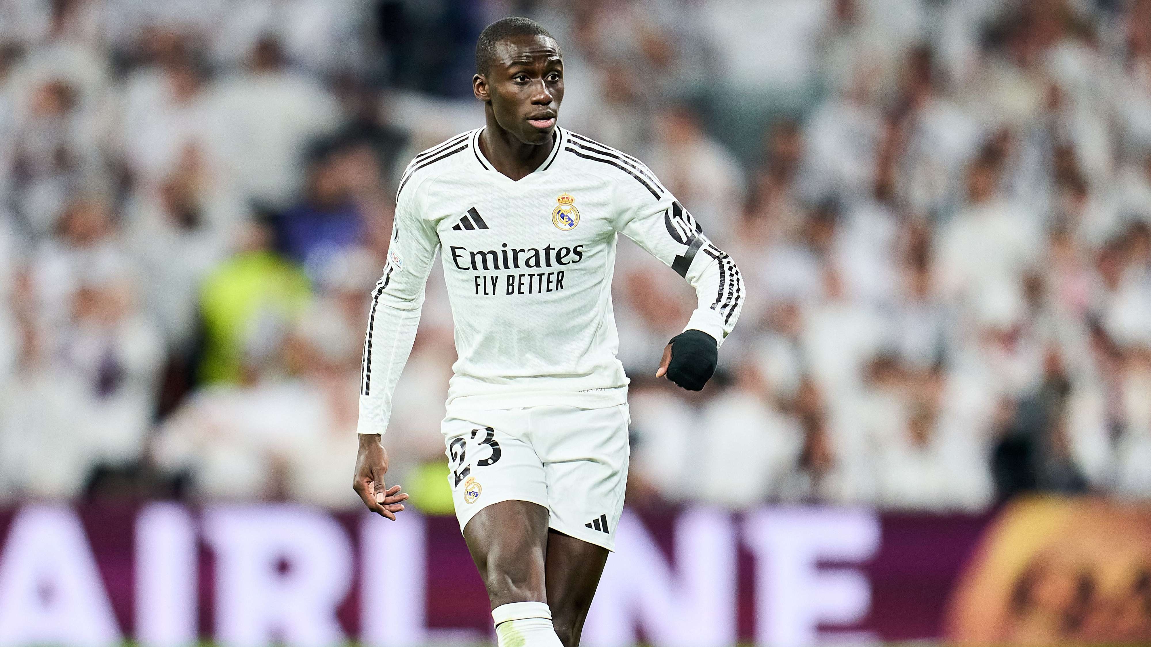 Real Madrid C.F. v Atletico de Madrid - UEFA Champions League 2024/25 Round of 16 First Leg