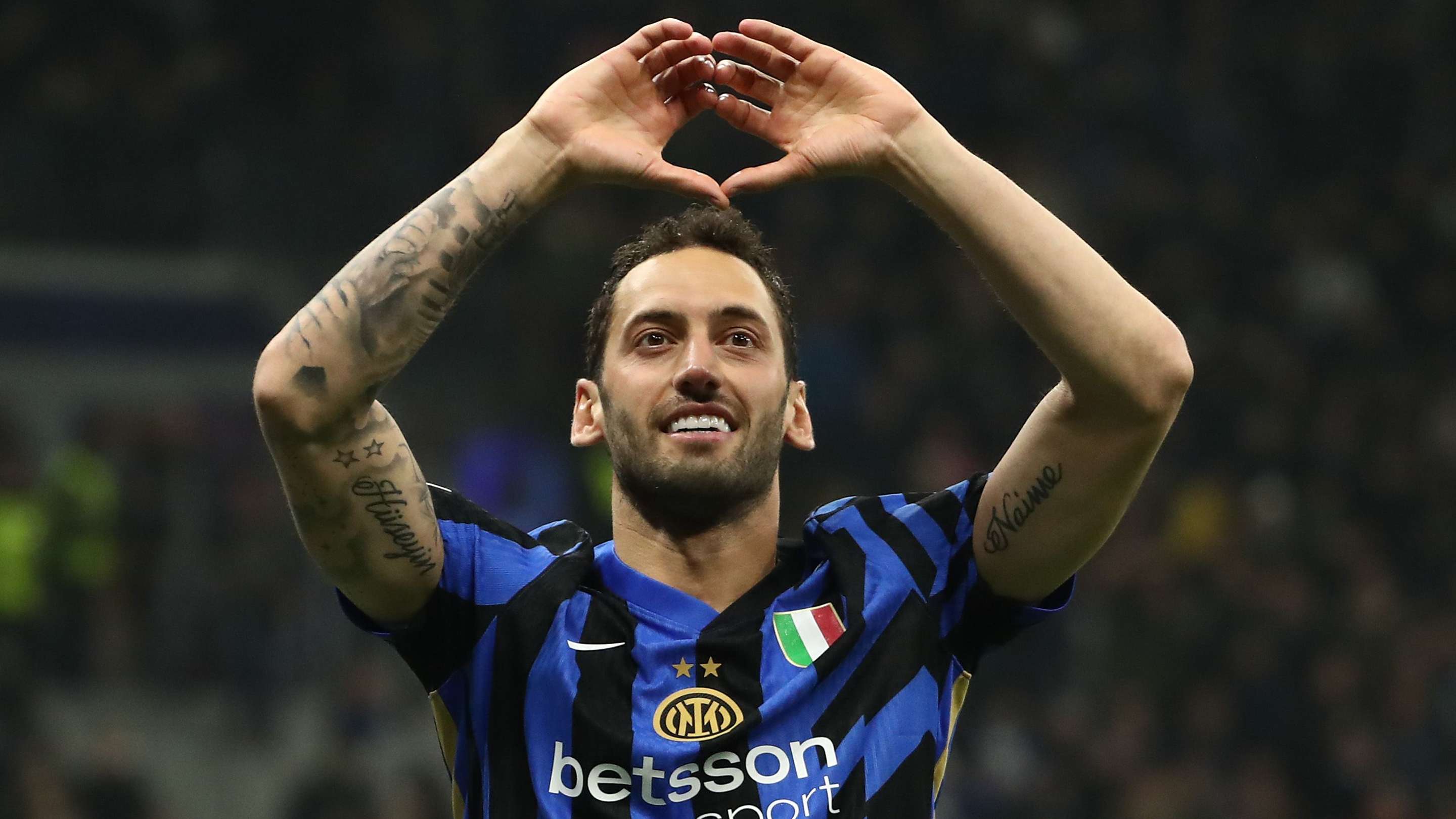 FC Internazionale Milano v Feyenoord - UEFA Champions League 2024/25 Round of 16 Second Leg