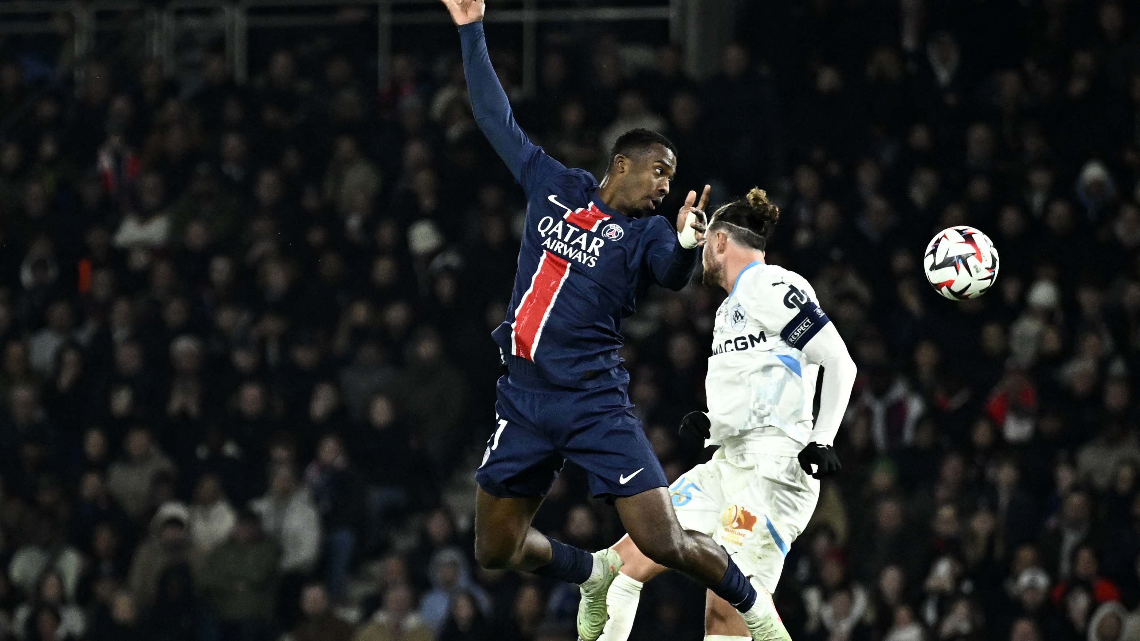 TOPSHOT-FBL-FRA-LIGUE1-PSG-MARSEILLE