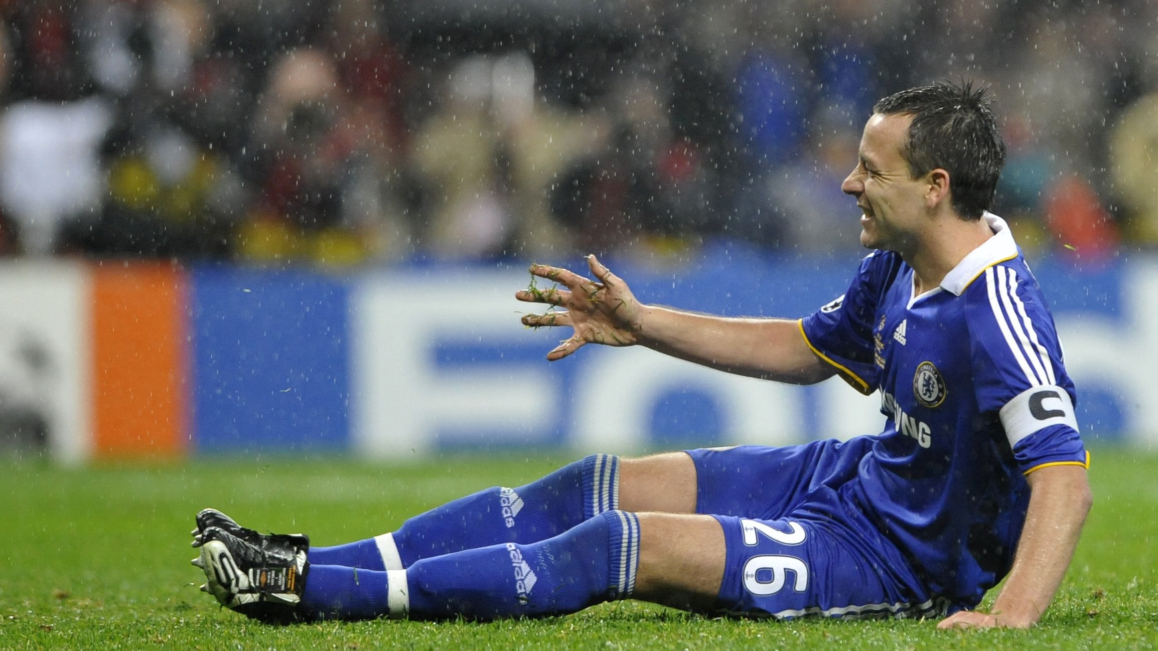 TOPSHOT-FBL-EUR-C1-MANUTD-CHELSEA