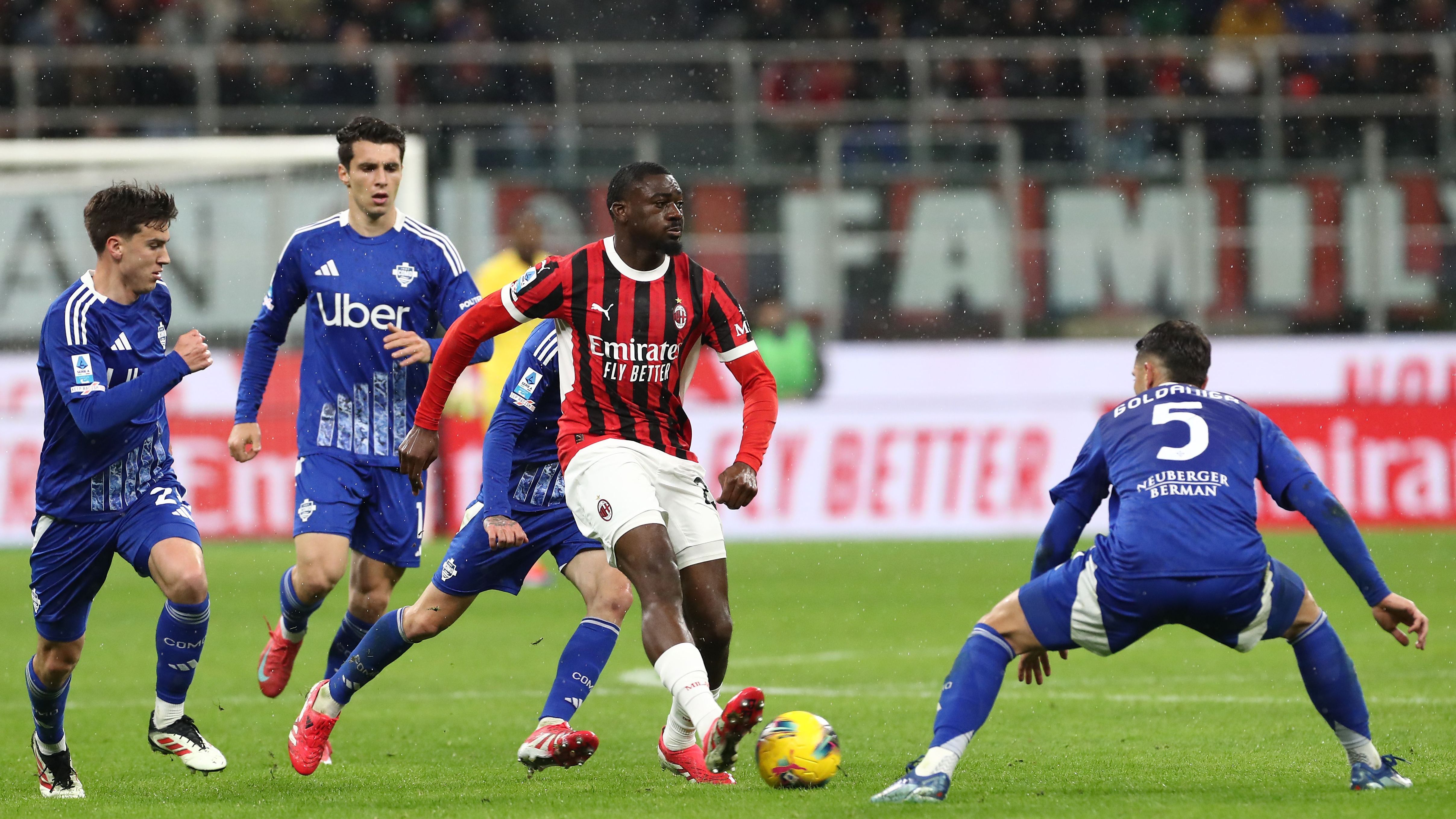 AC Milan v Como 1907 - Serie A