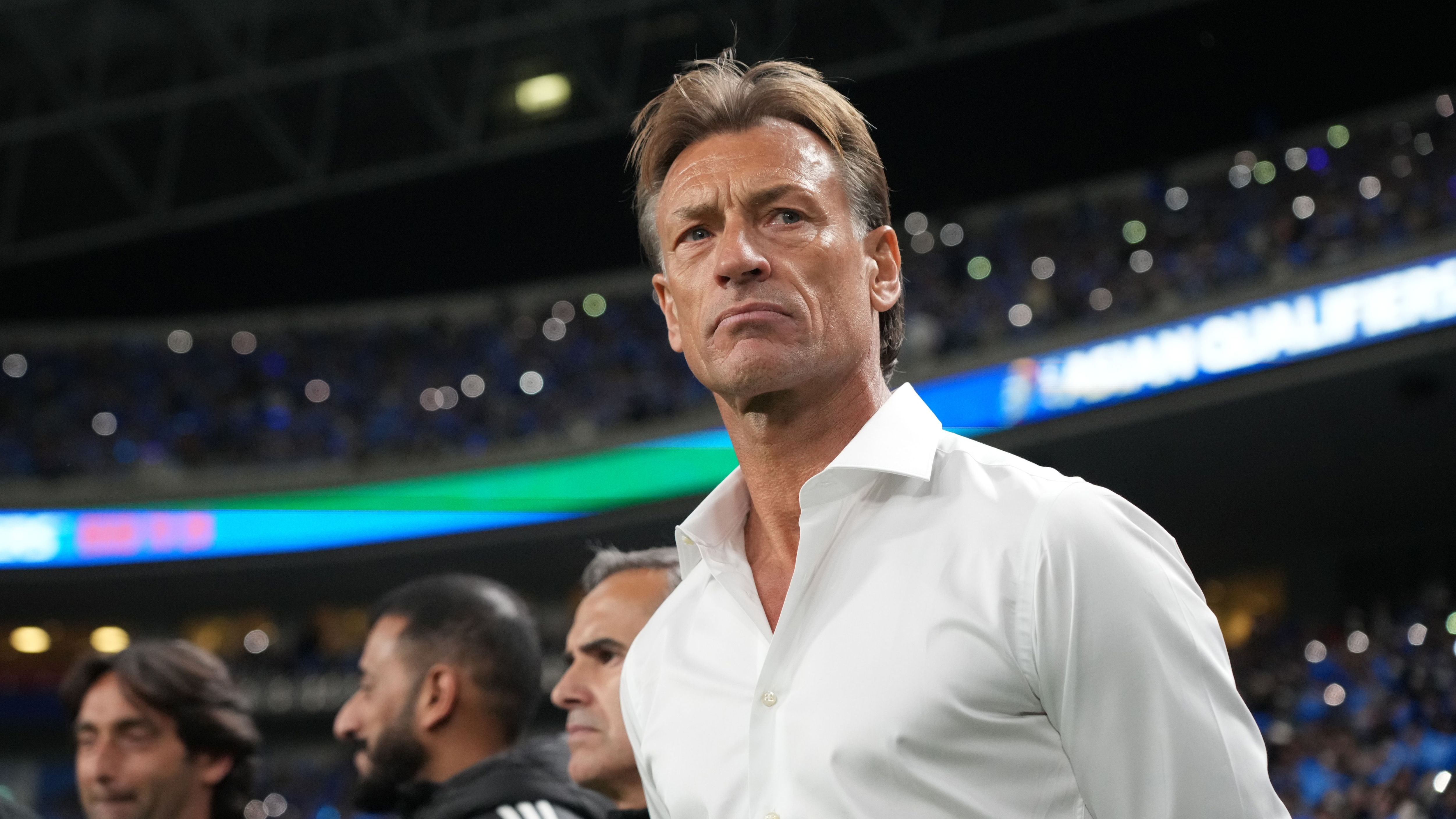 مفاجأة مدوية: منتخب عربي تفاوض مع رينارد لقيادته في كأس العالم قبل غانا