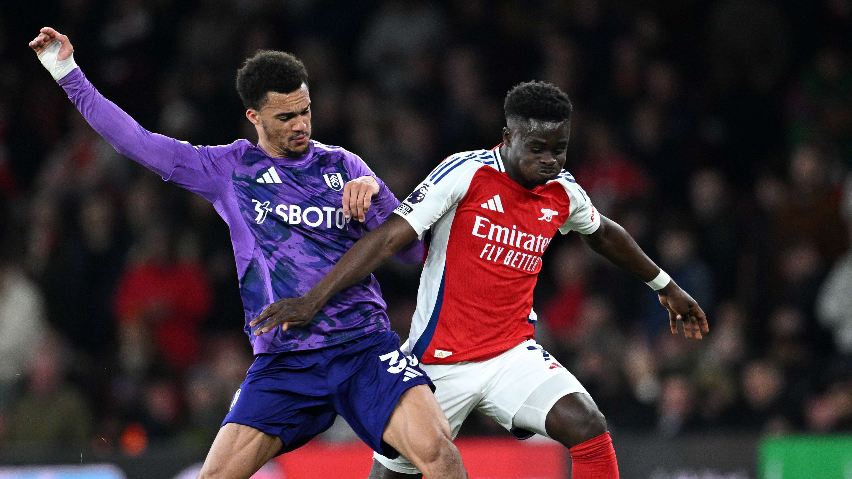 Arsenal FC v Fulham FC - Premier League