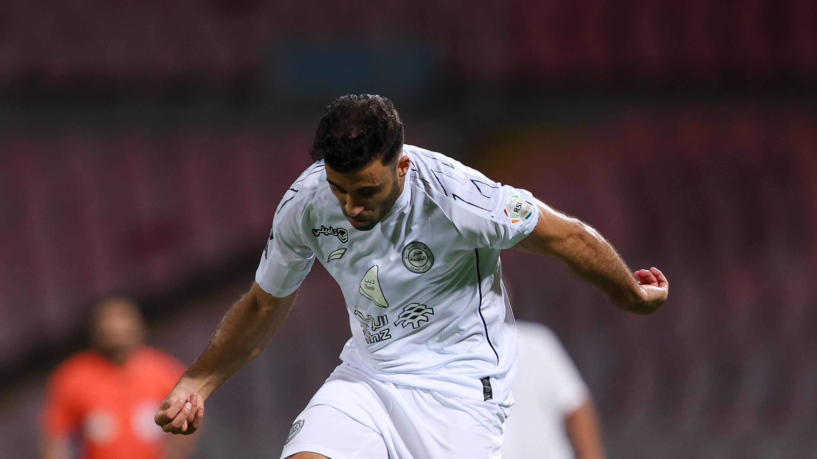 حمد الله يقلد إيجالو ويصنع الحدث في دوري روشن السعودي بجدل هدف ملغى