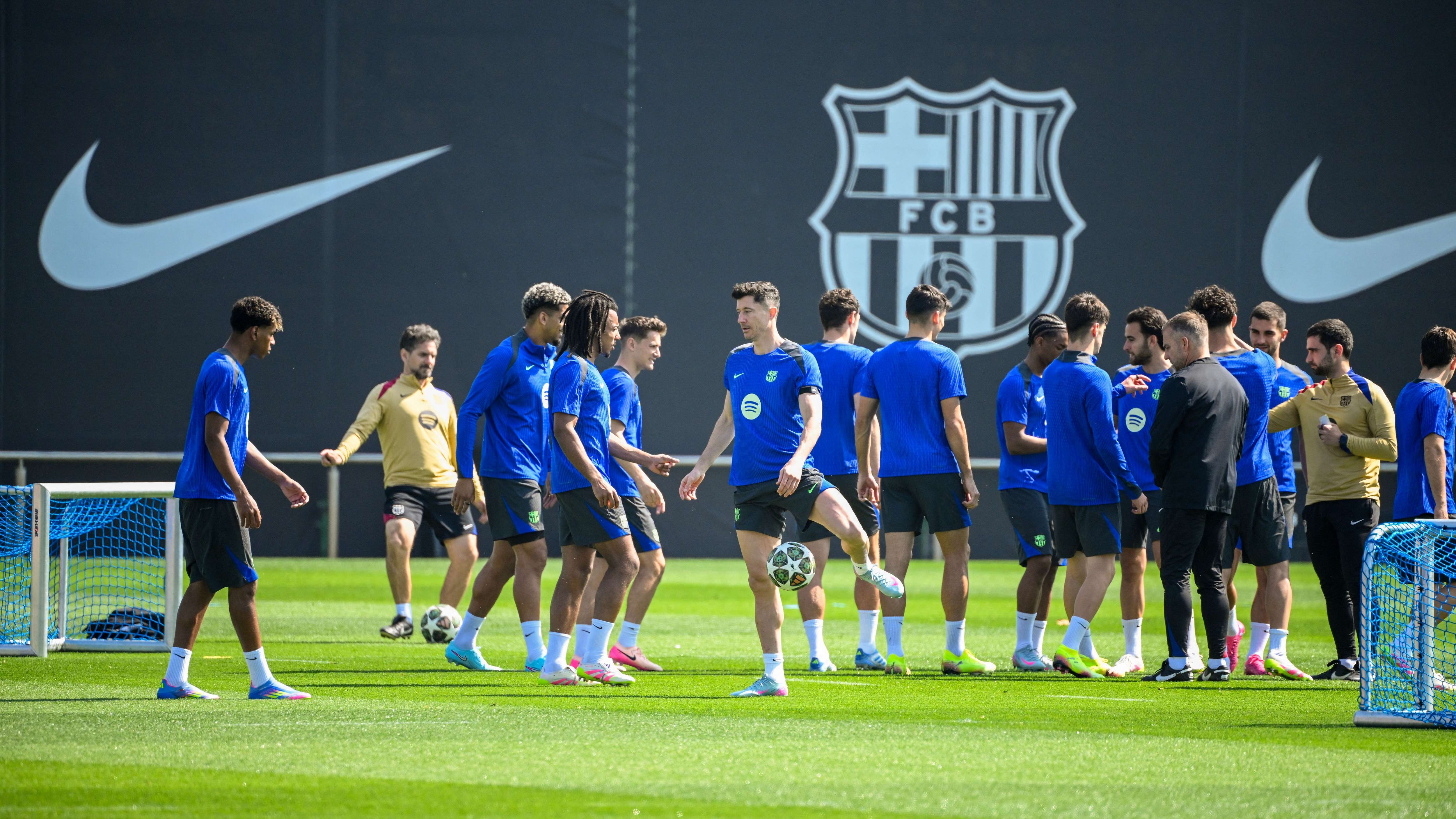 FBL-EUR-C1-BARCELONA-TRAINING
