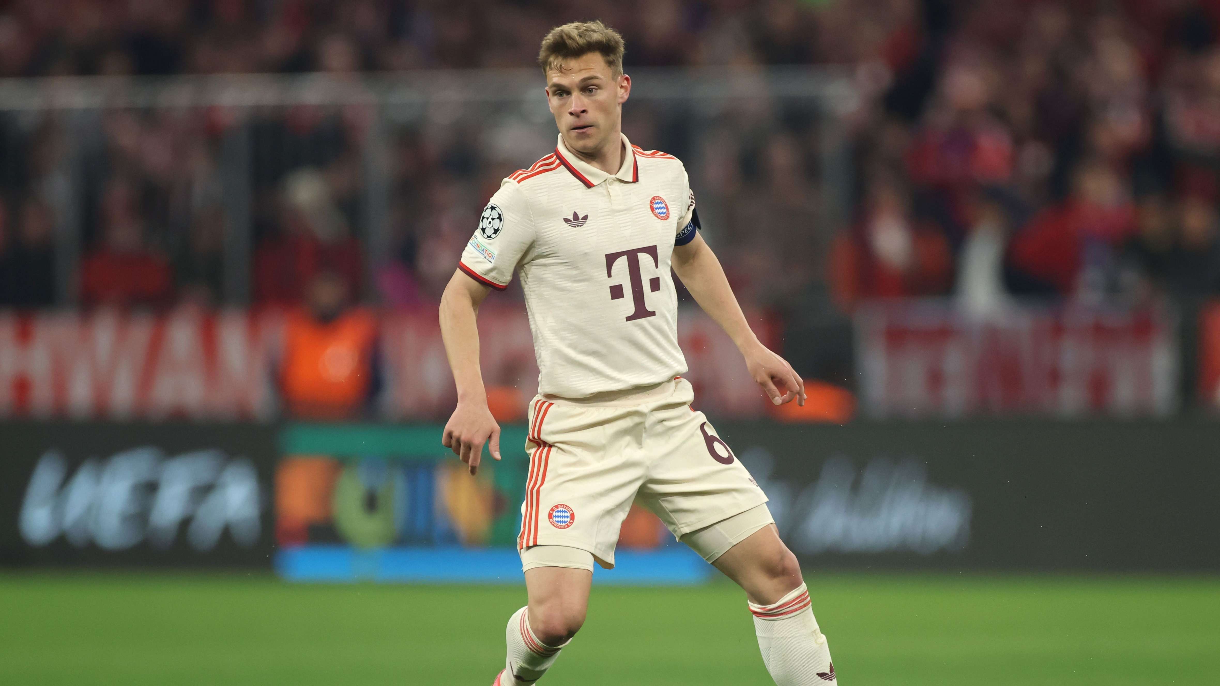 FC Bayern München v FC Internazionale Milano - UEFA Champions League 2024/25 Quarter Final First Leg