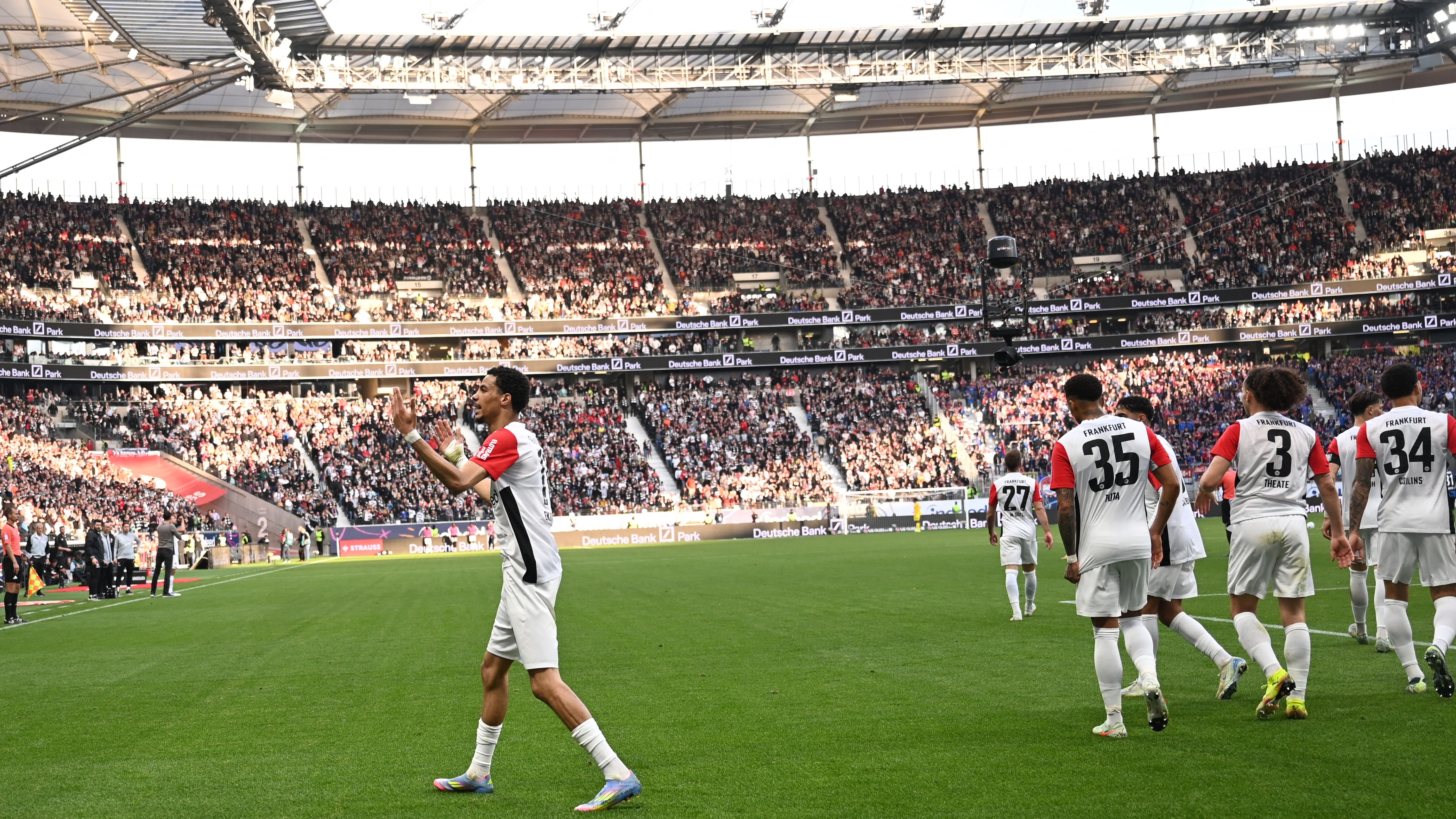 FBL-GER-BUNDESLIGA-FRANKFURT-HEIDENHEIM