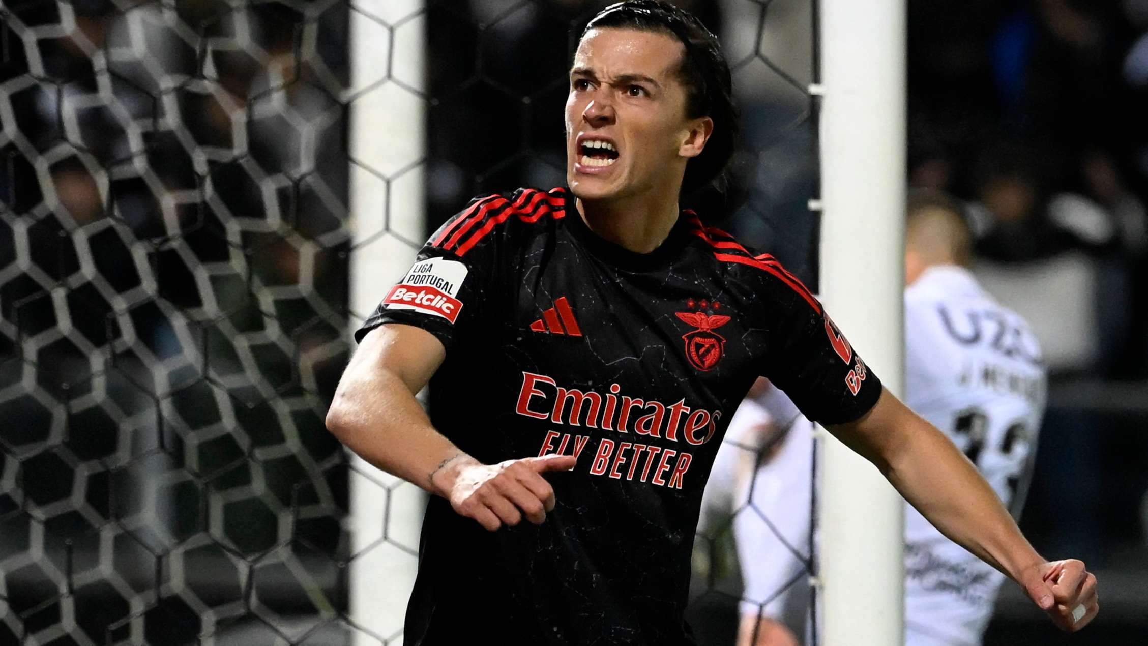 FBL-POR-LIGA-VITORIA GUIMARAES-BENFICA