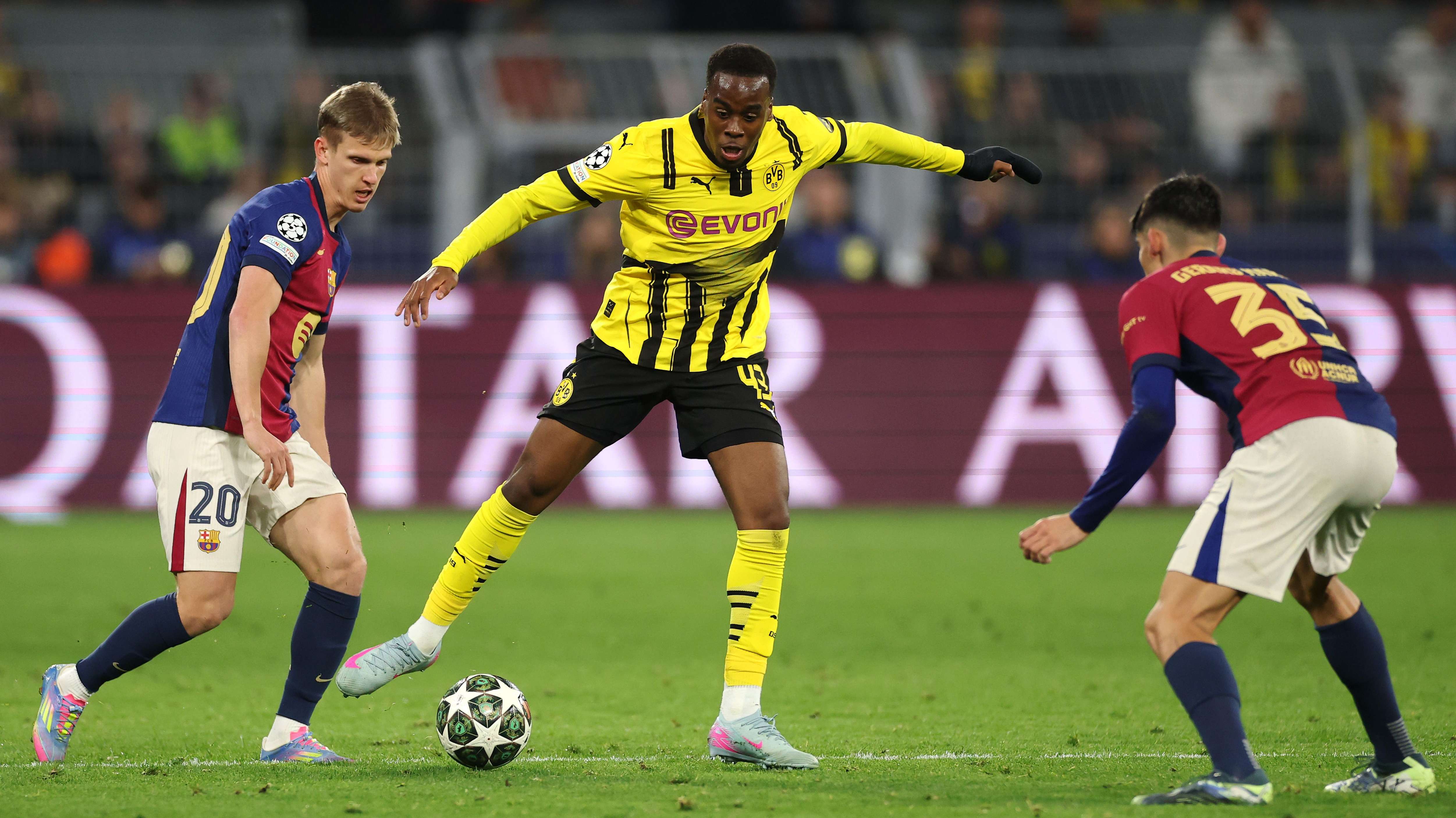 Borussia Dortmund v 	FC Barcelona - UEFA Champions League 2024/25 Quarter Final Second Leg