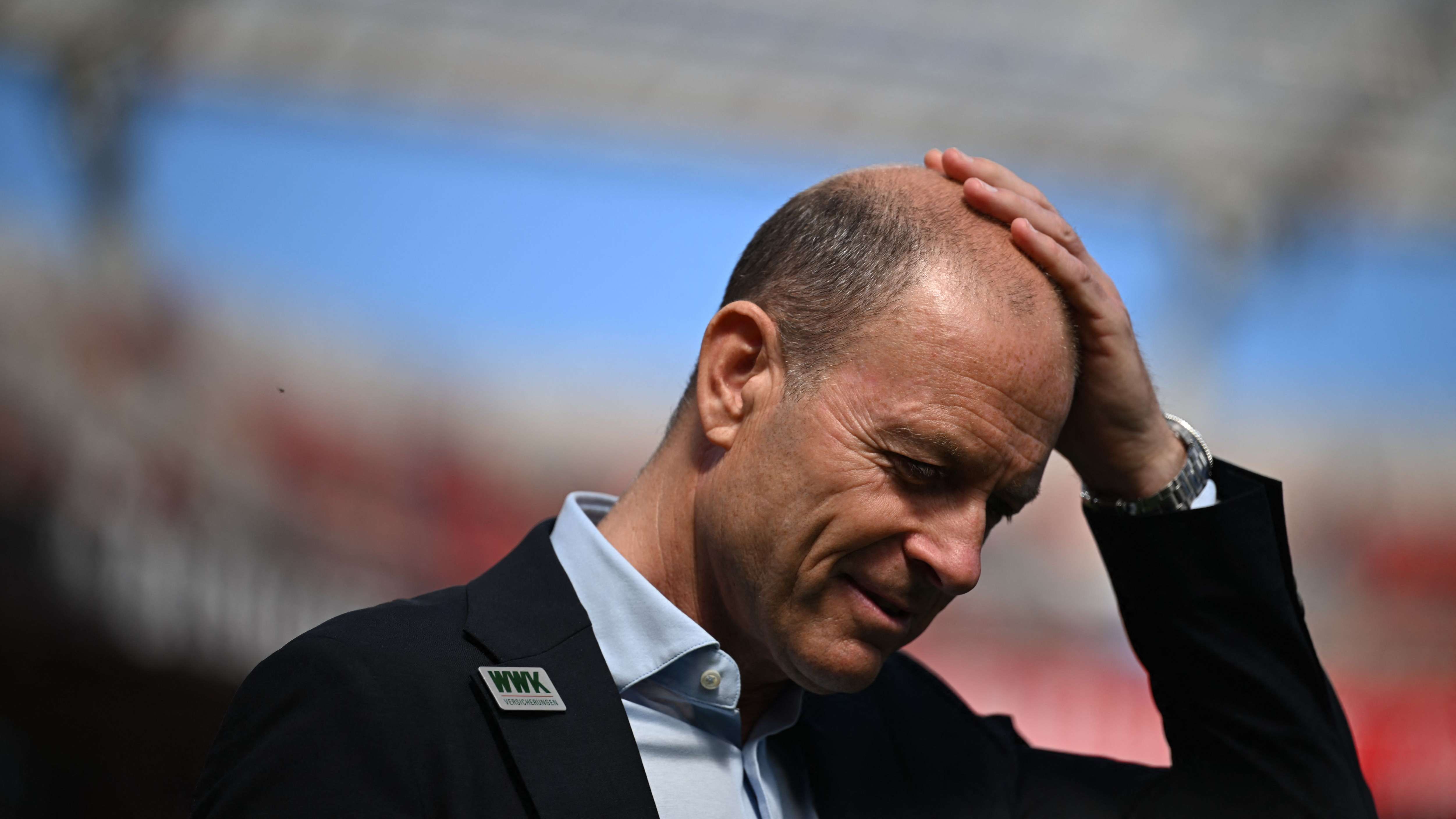 FBL-GER-BUNDESLIGA-LEVERKUSEN-AUGSBURG