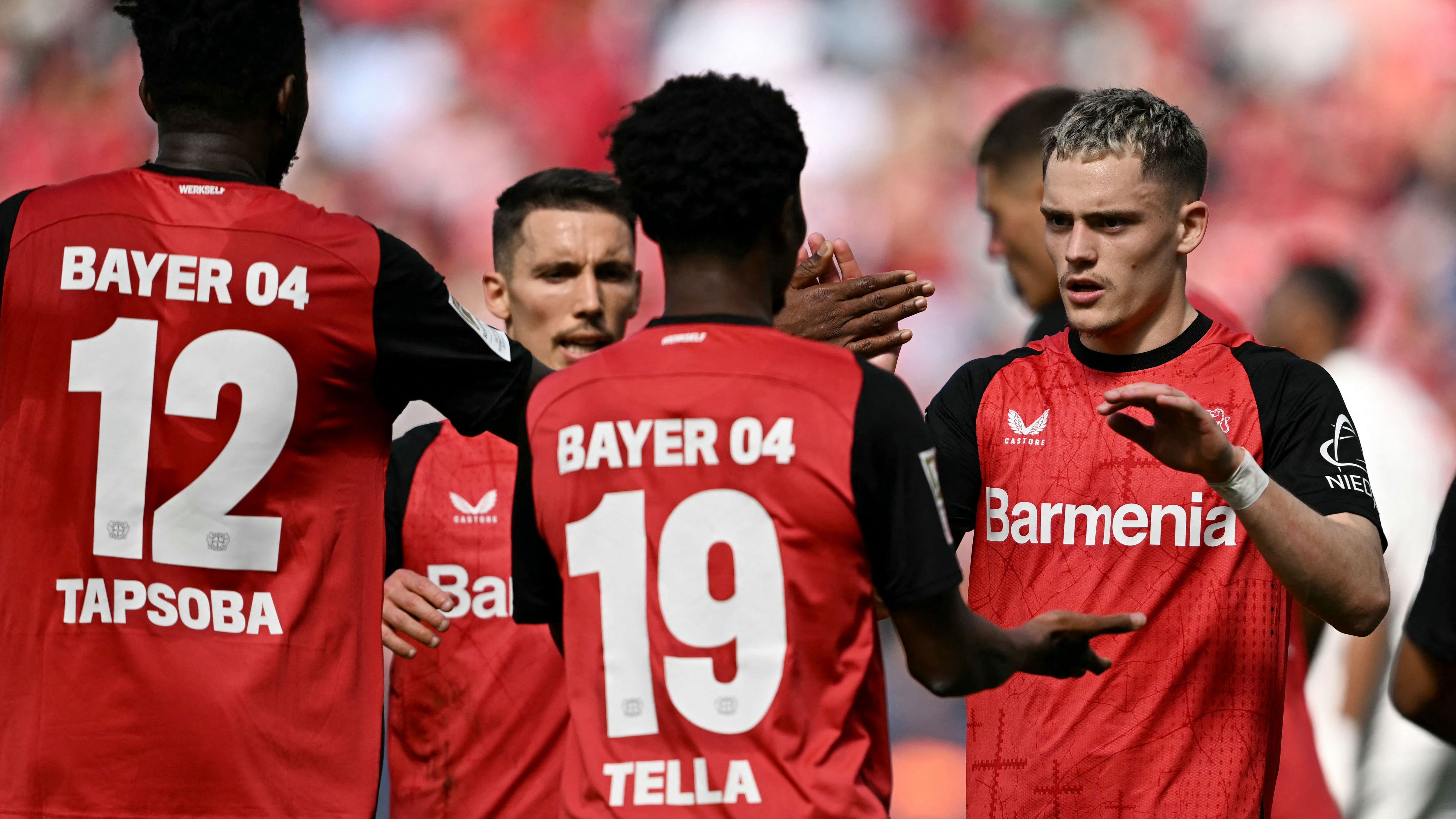 FBL-GER-BUNDESLIGA-LEVERKUSEN-AUGSBURG