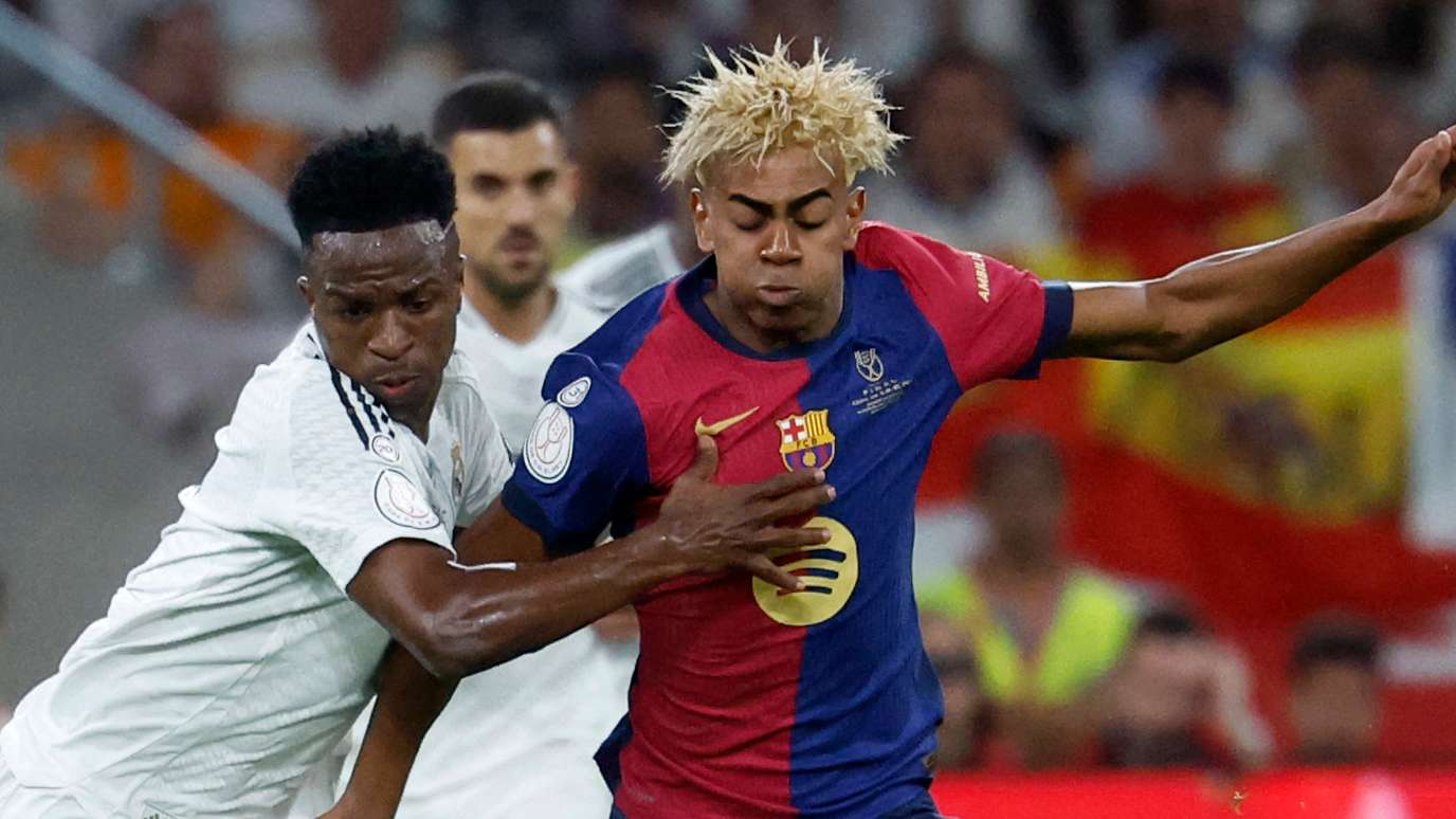 TOPSHOT-FBL-ESP-CUP-BARCELONA-REAL MADRID