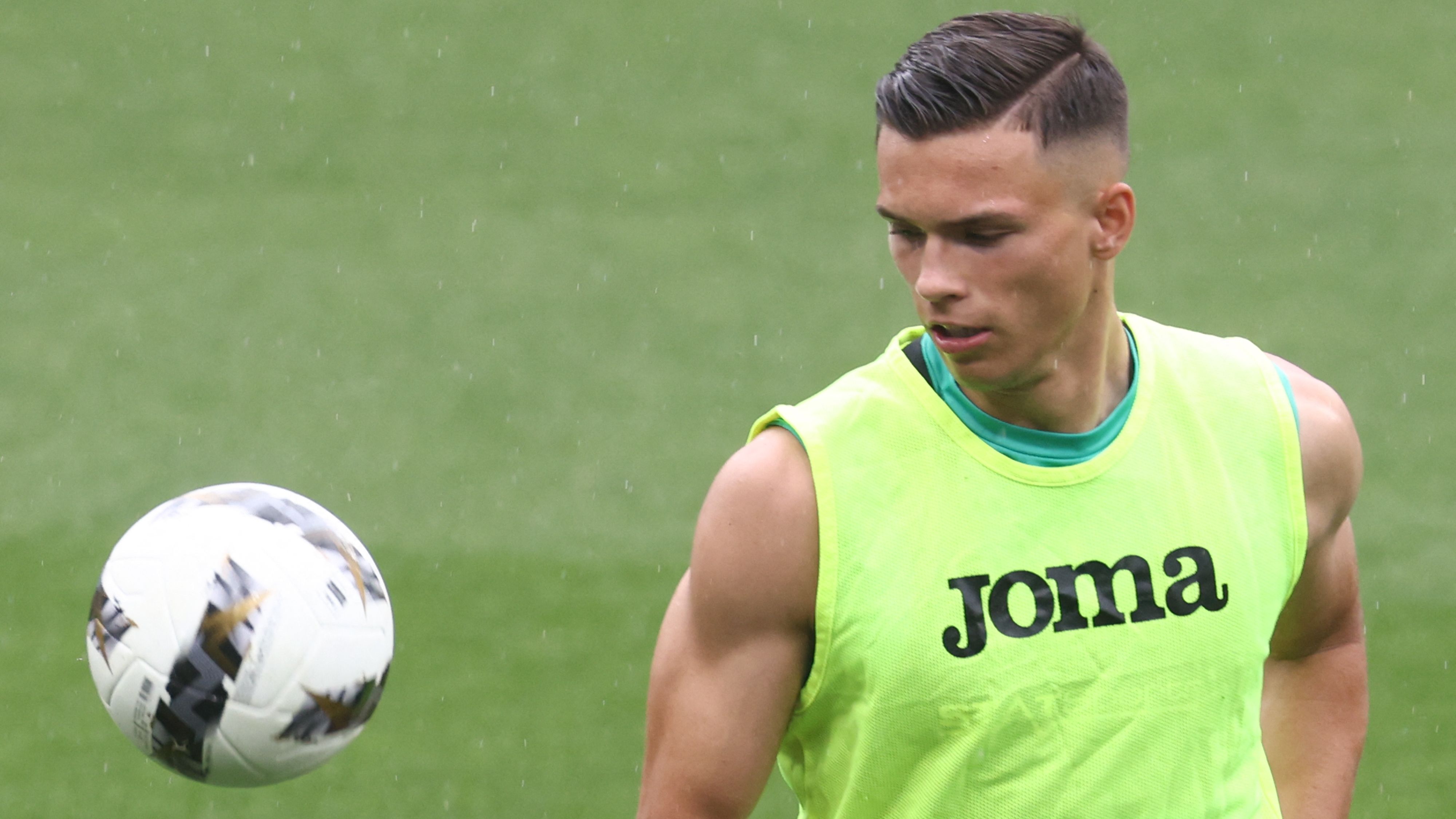 SOCCER CUP FINAL ANDERLECHT TRAINING