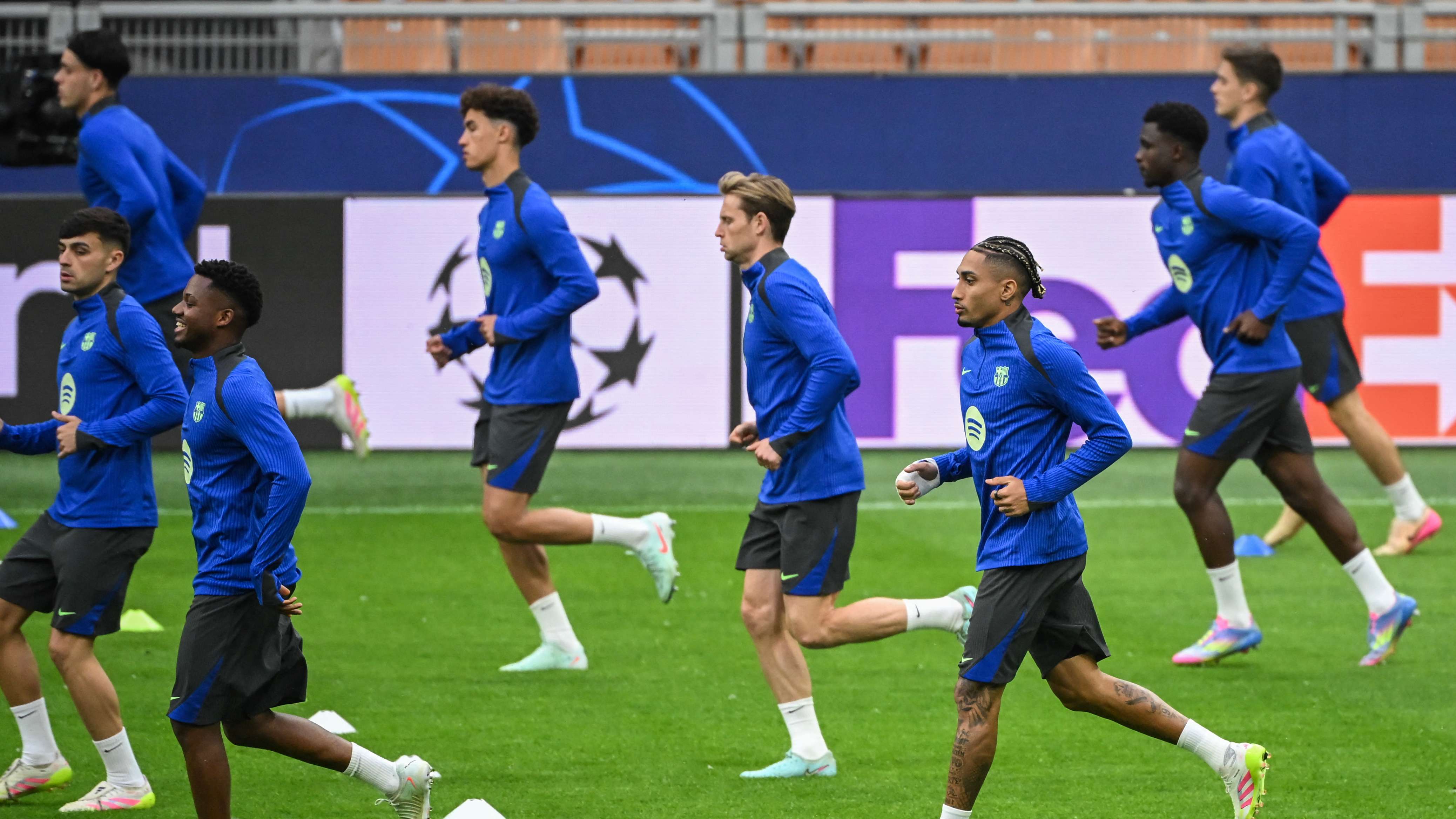 FBL-EUR-C1-BARCELONA-TRAINING