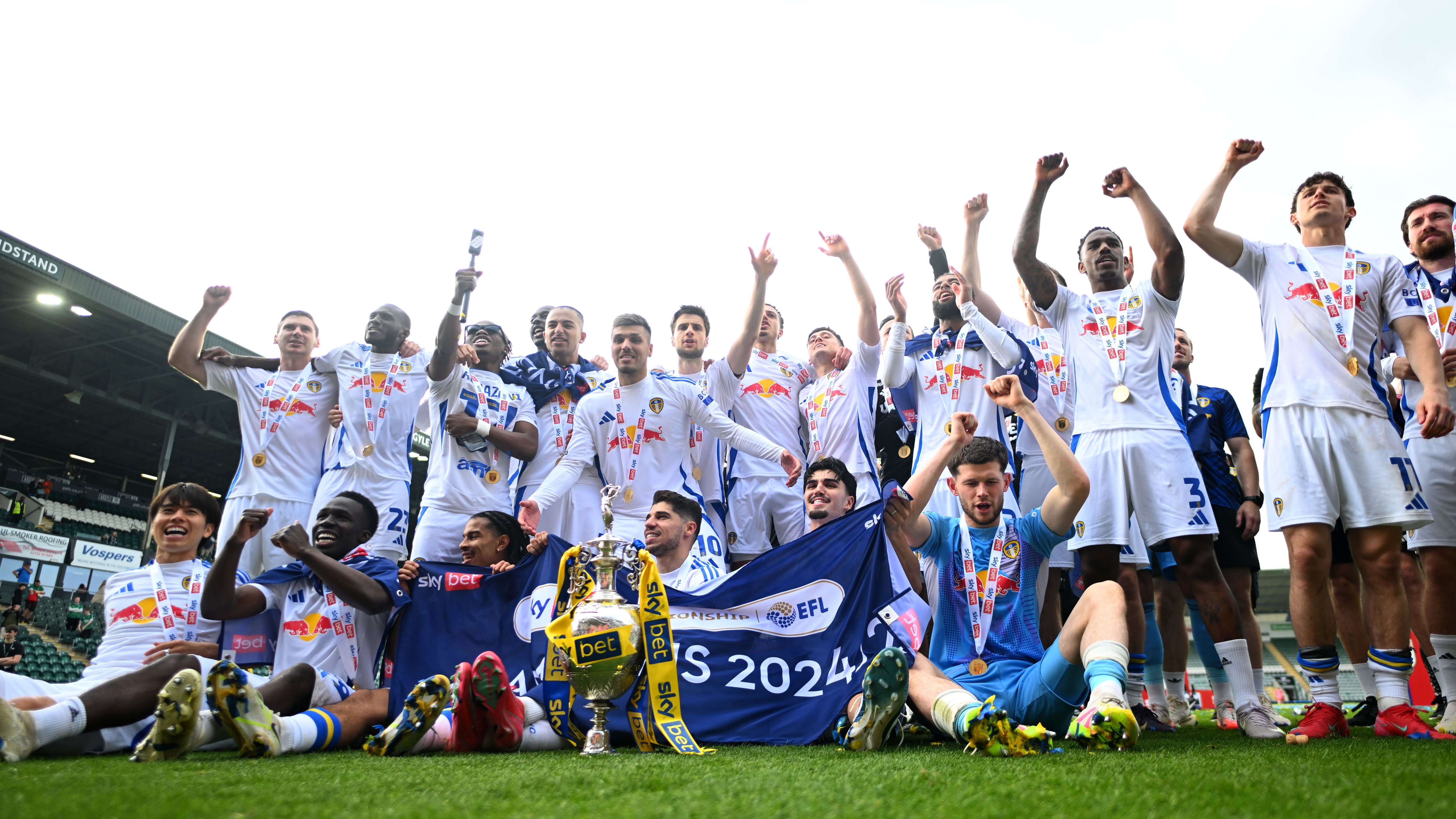 Plymouth Argyle FC v Leeds United FC - Sky Bet Championship