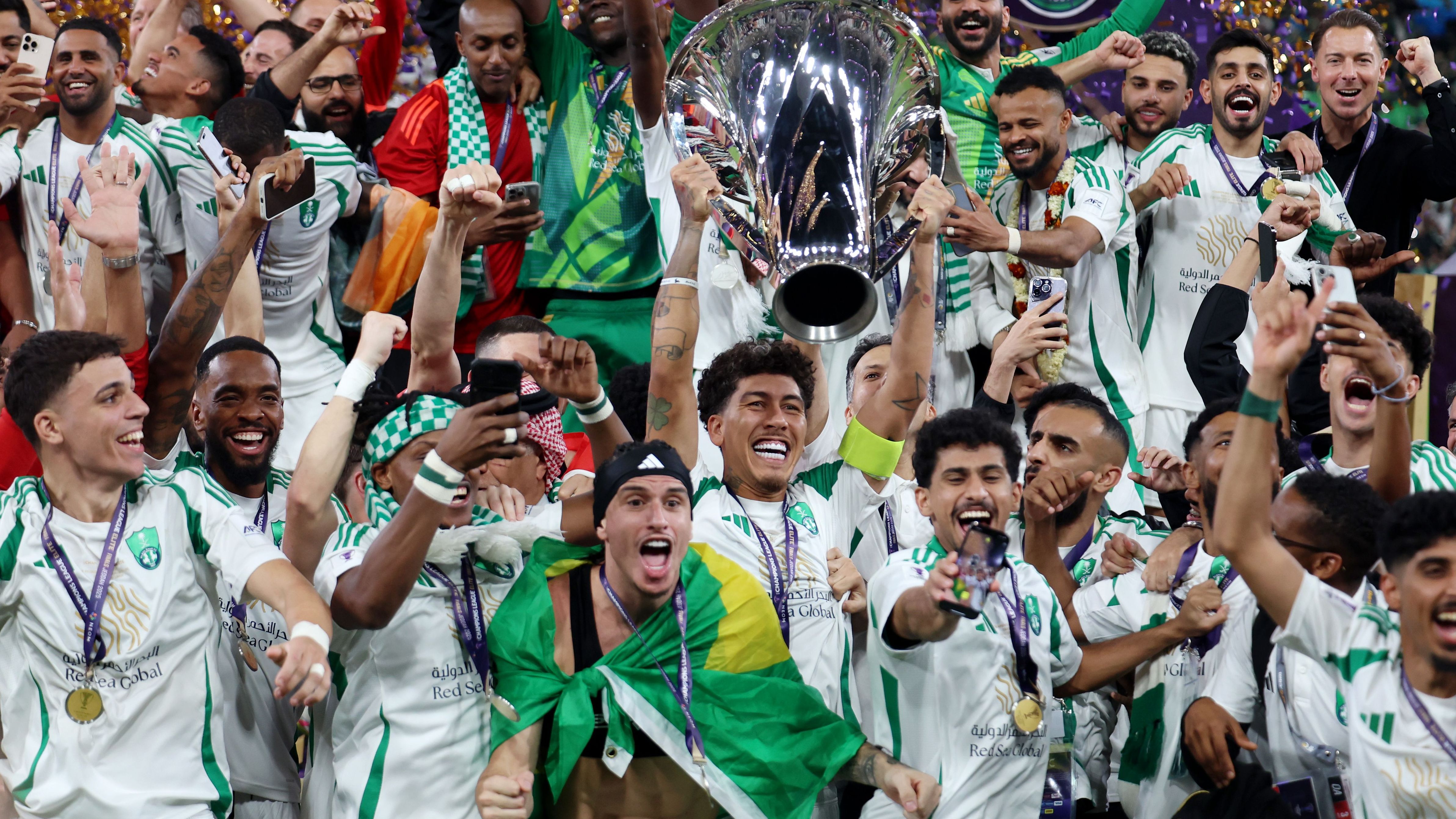 أبرزها الجار اللدود.. قصة 4 فرق صعدت منصة آسيا مرتين تواليًا قبل الأهلي