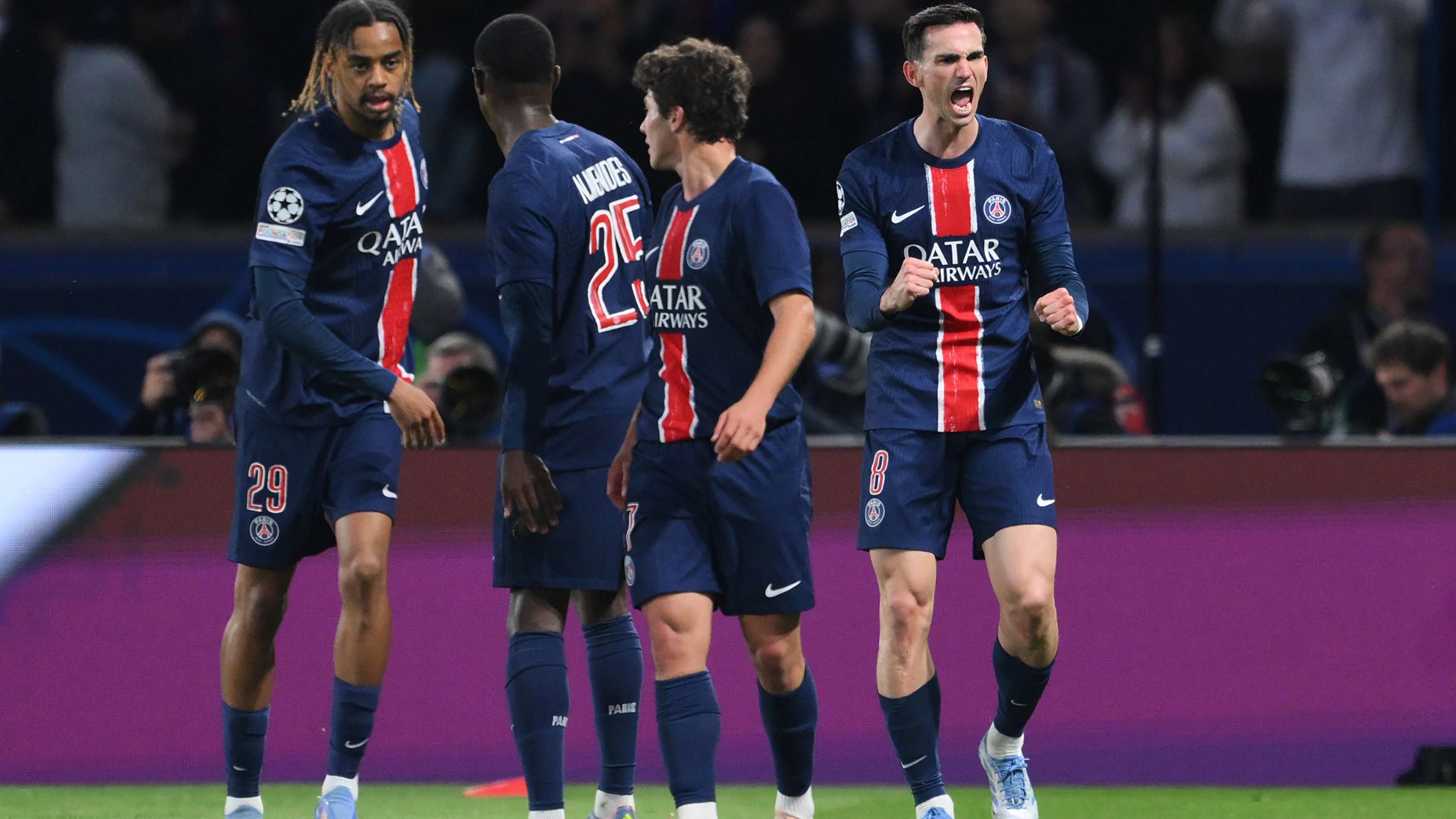 Paris Saint-Germain v Arsenal FC - UEFA Champions League 2024/25 Semi Final Second Leg