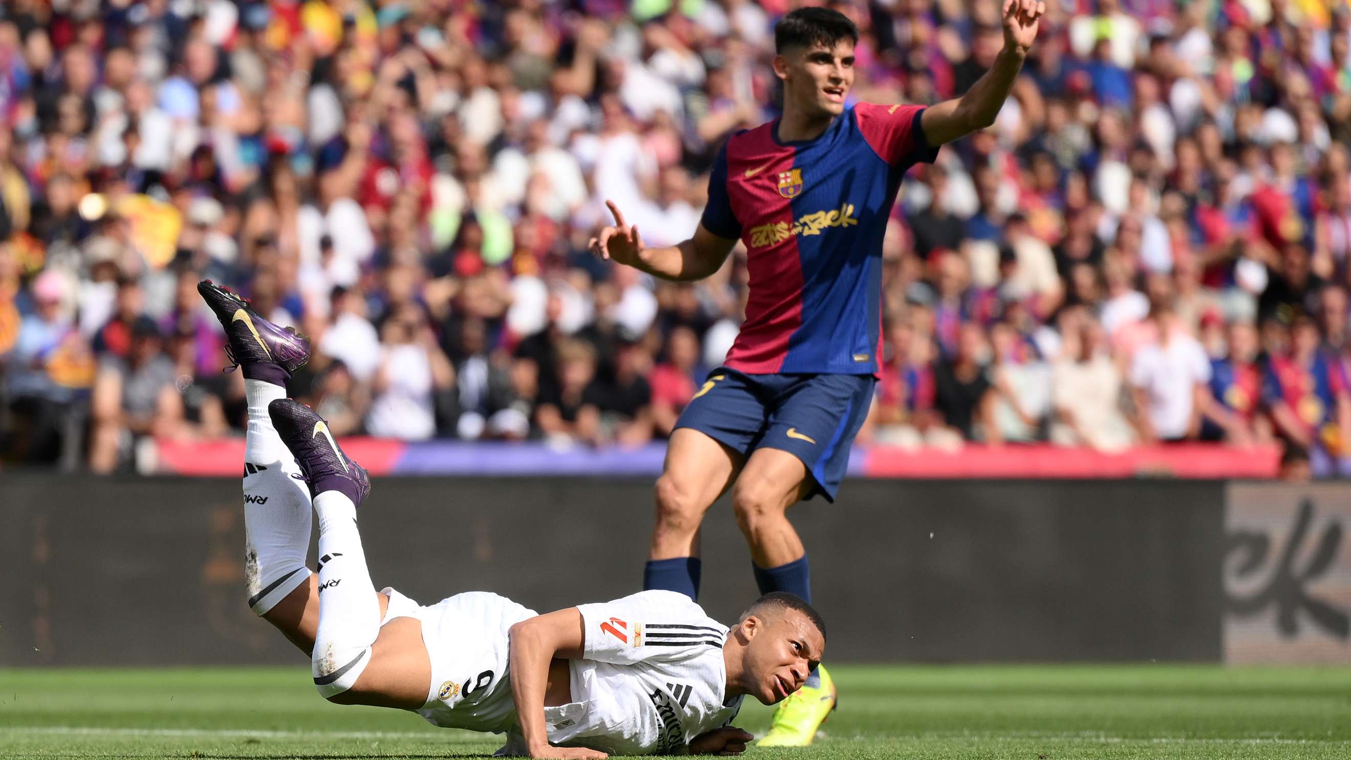 FC Barcelona v Real Madrid CF - La Liga EA Sports