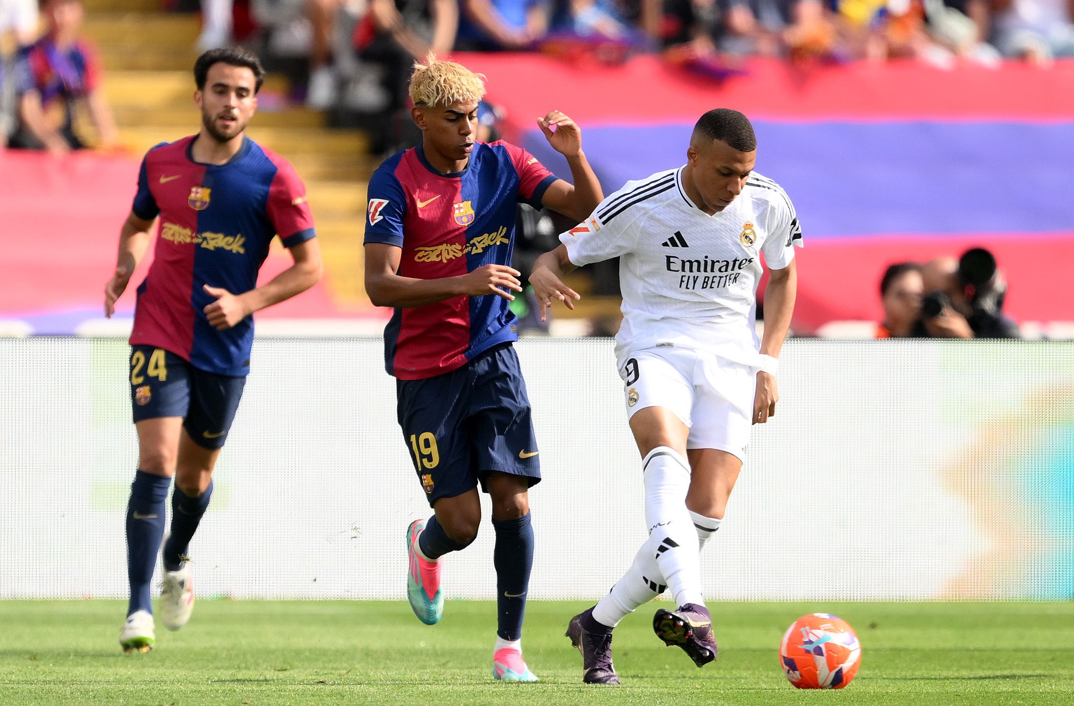 FC Barcelona v Real Madrid CF - La Liga EA Sports