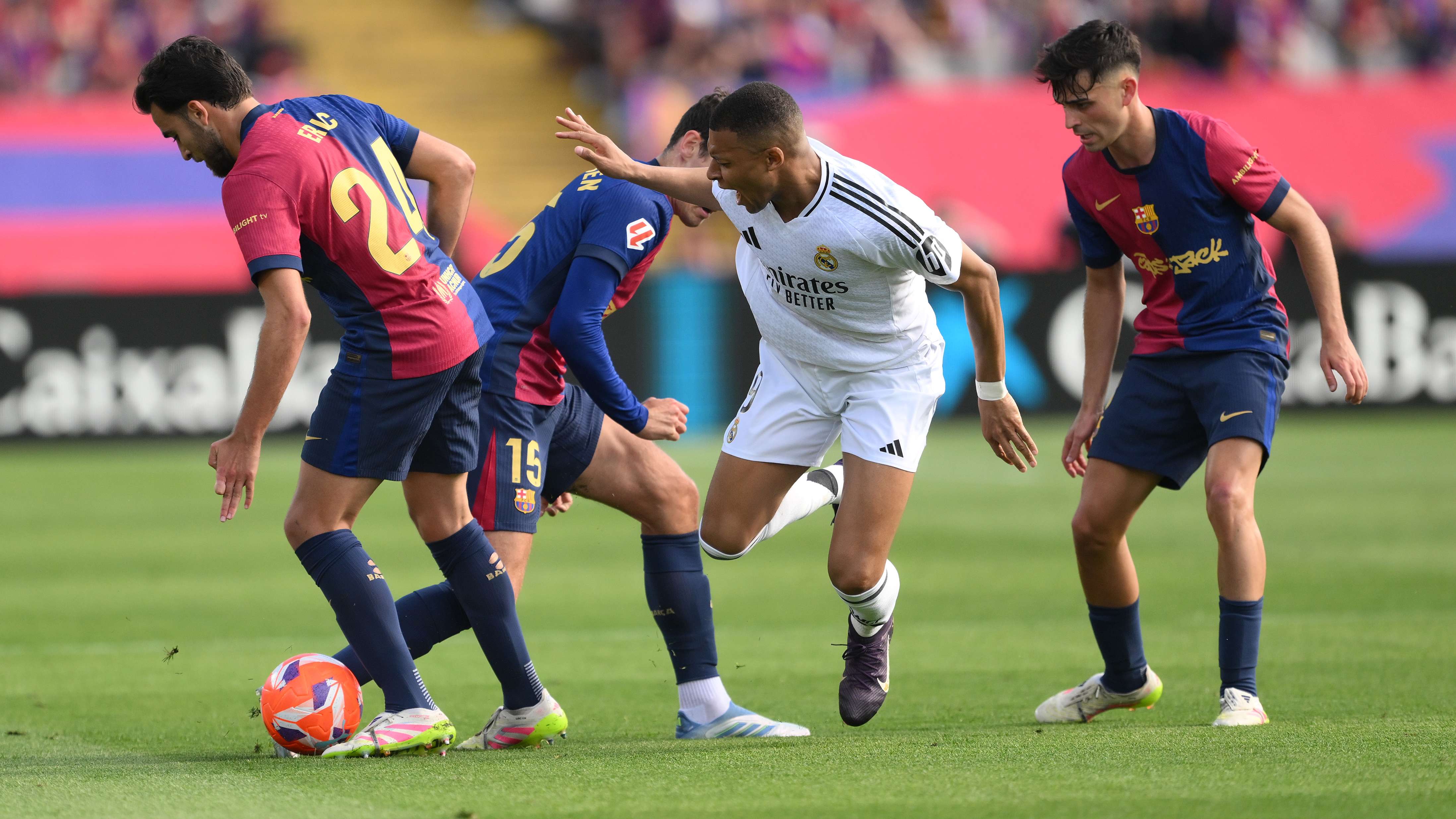 FC Barcelona v Real Madrid CF - La Liga EA Sports