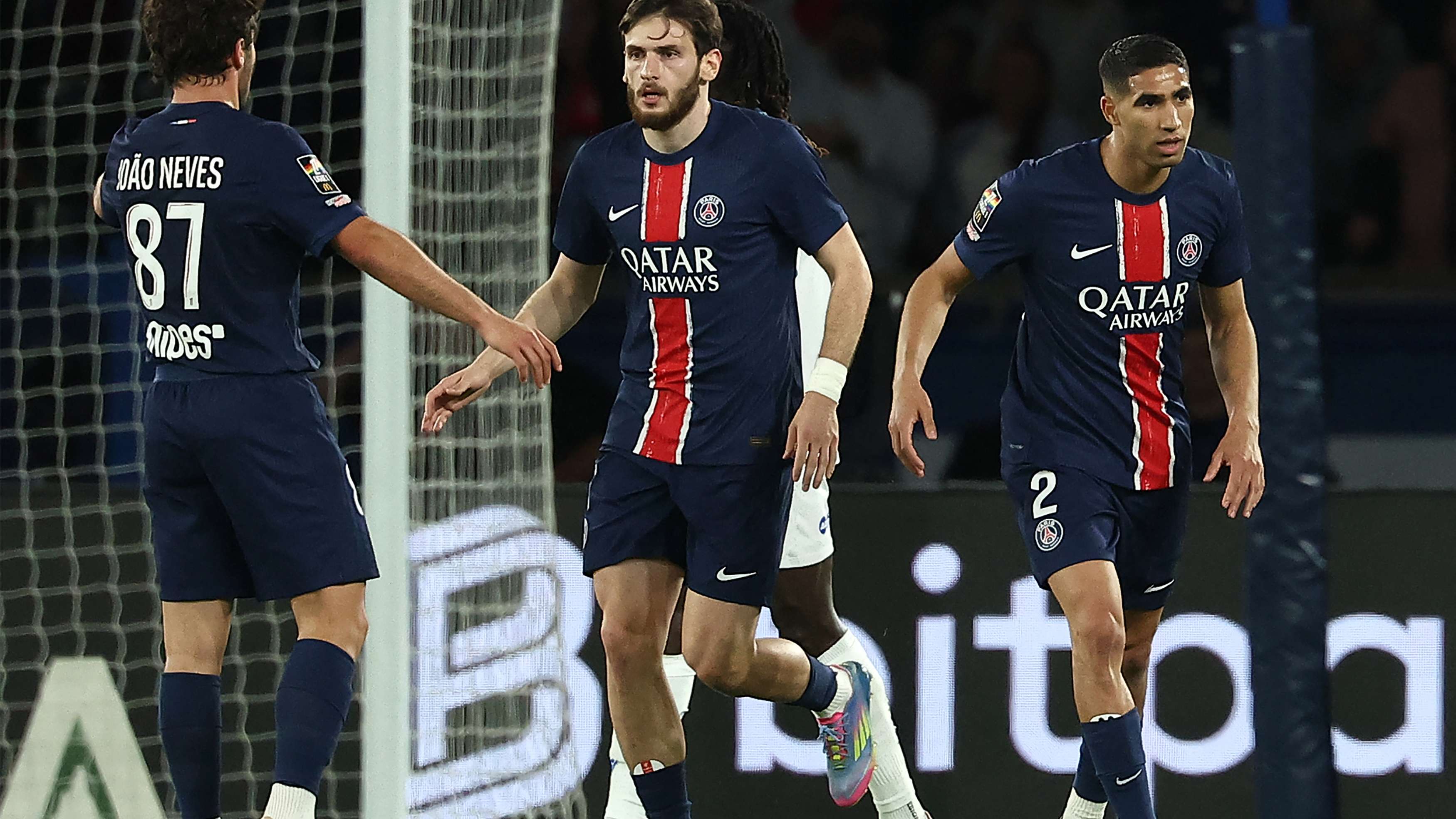 FBL-FRA-LIGUE1-PSG-AUXERRE