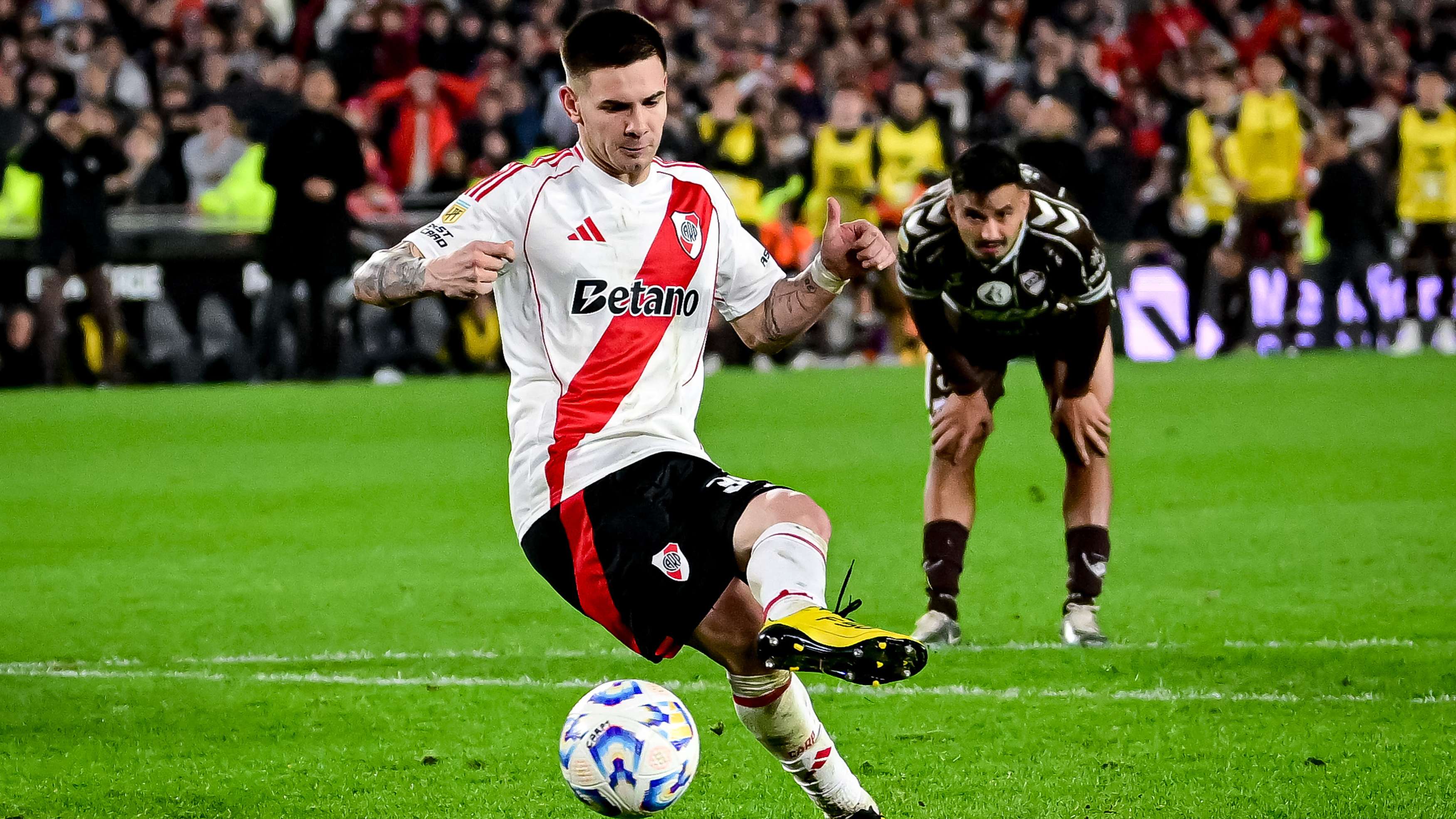 River Plate v Platense - Torneo Apertura Betano 2025: Quarterfinals