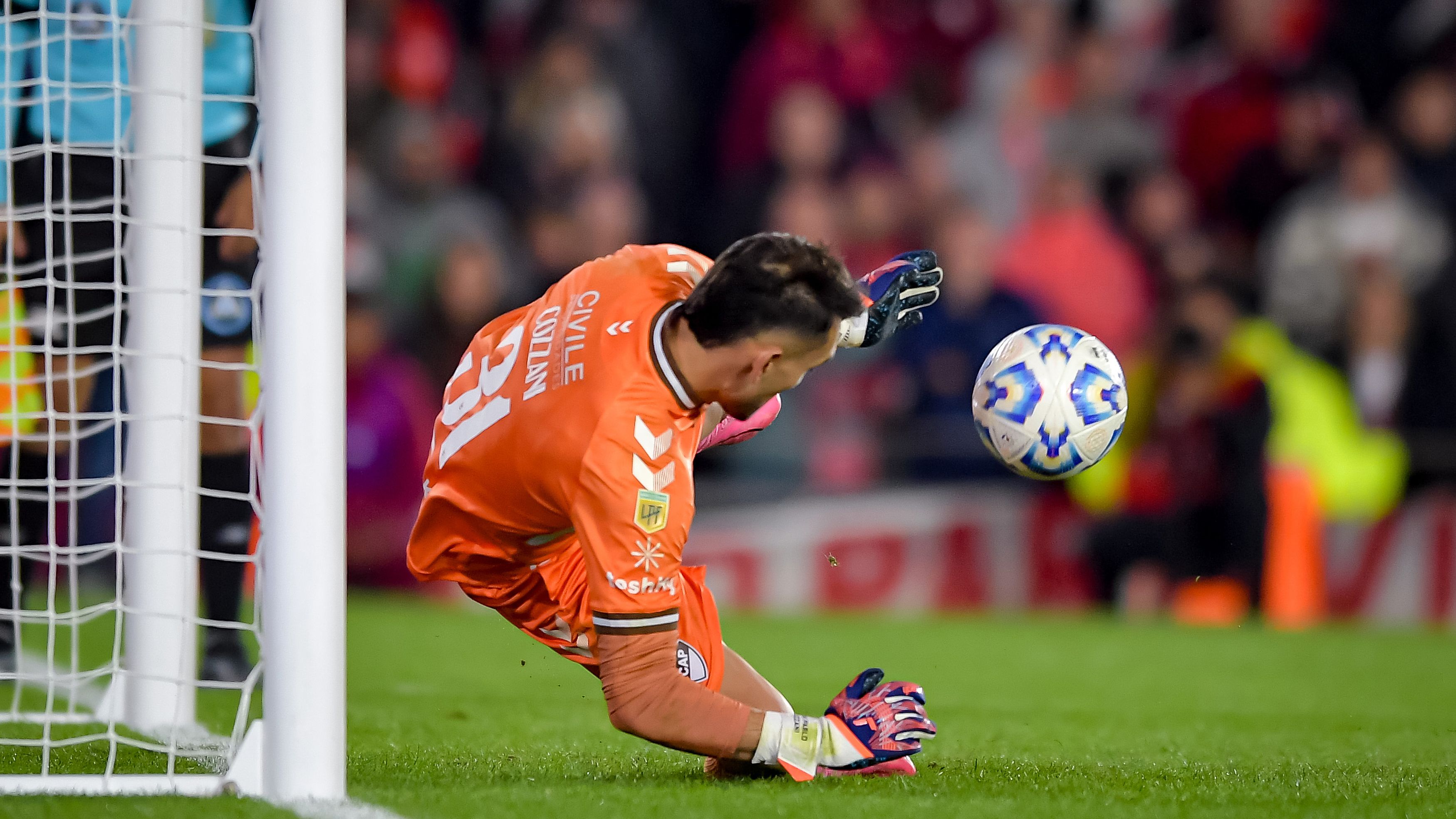 River Plate v Platense - Torneo Apertura Betano 2025: Quarterfinals