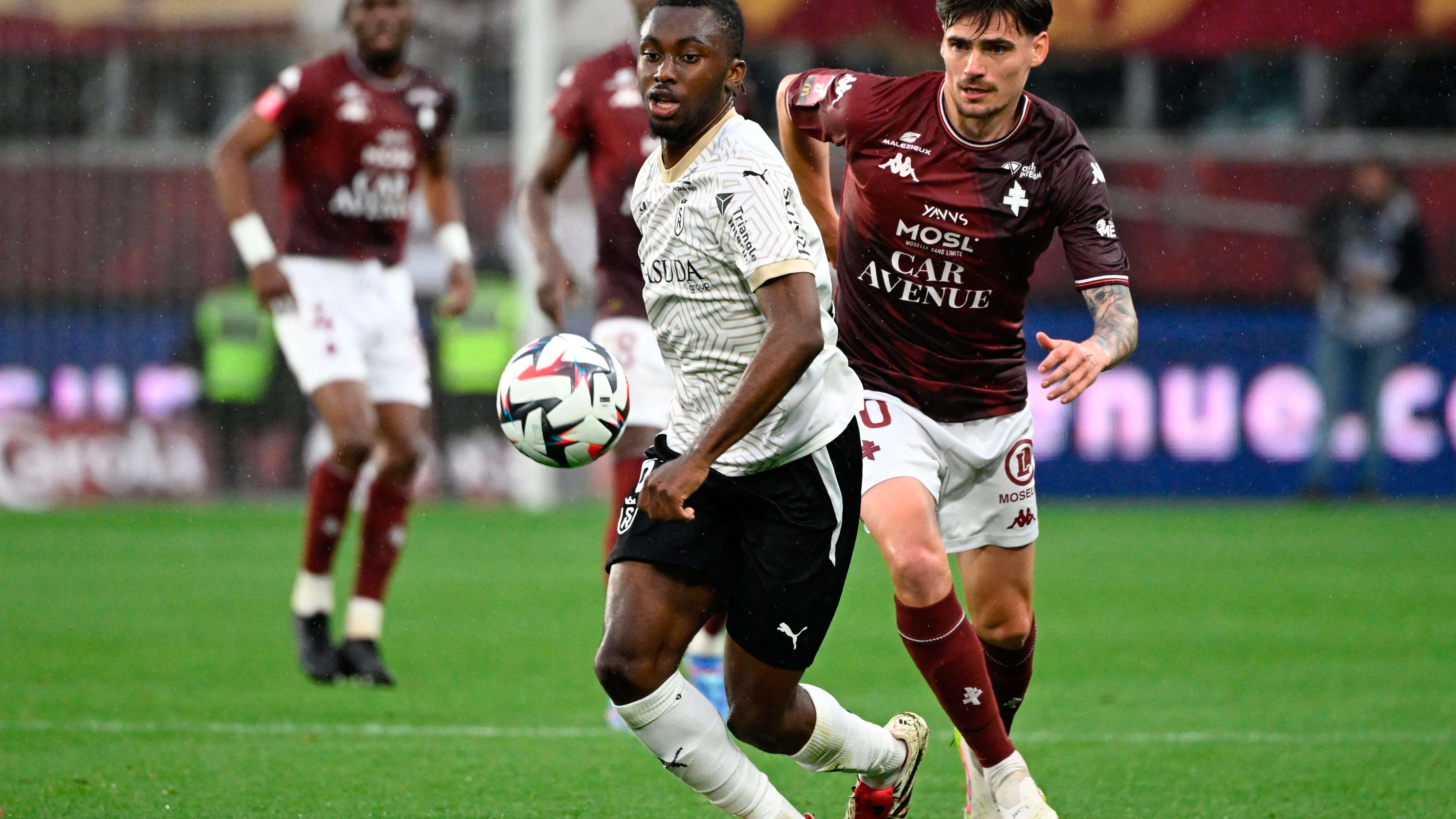 FBL-FRA-LIGUE1-LIGUE2-METZ-REIMS