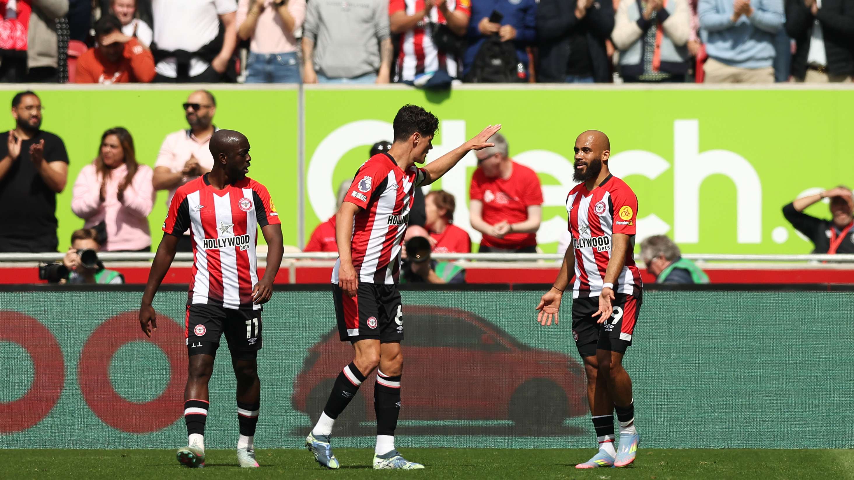 Brentford FC v Fulham FC - Premier League