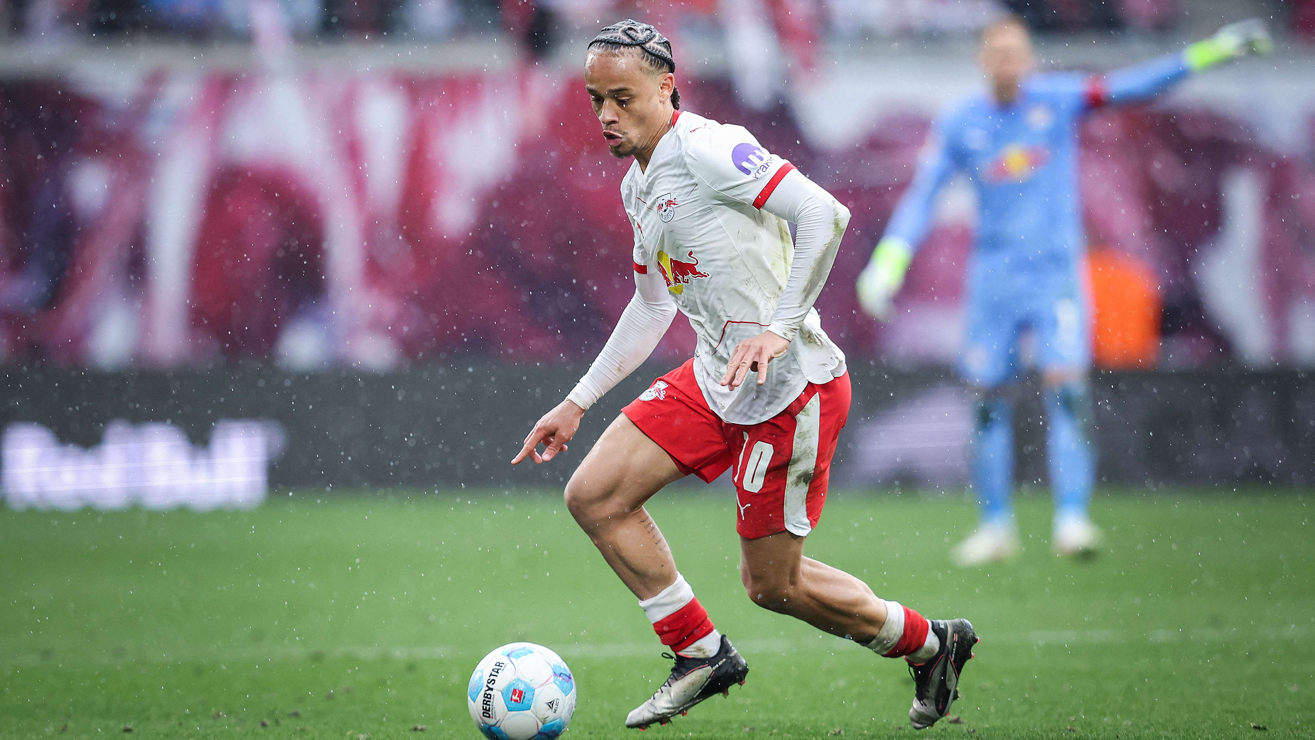 FBL-GER-BUNDESLIGA-LEIPZIG-STUTTGART