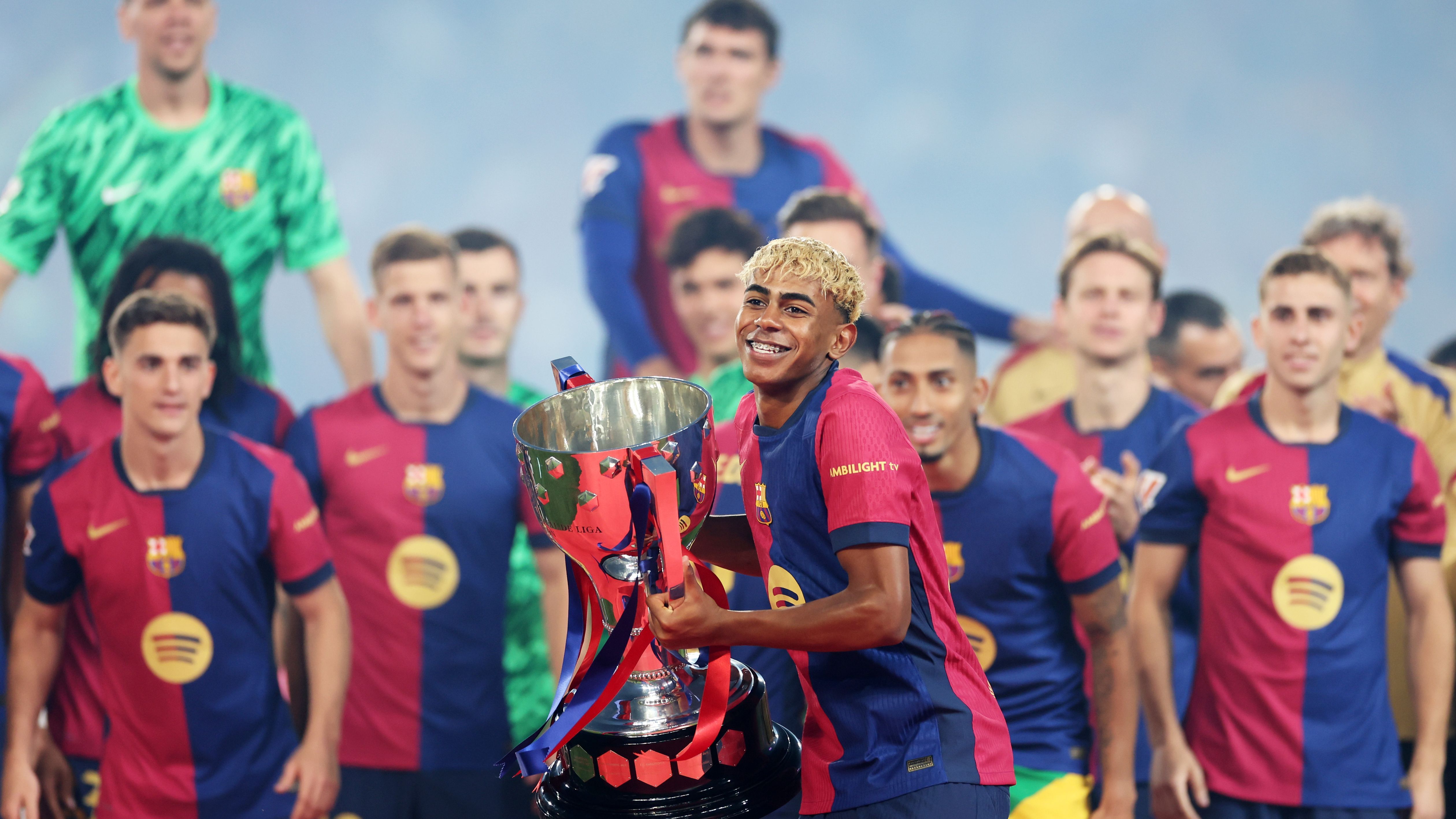 FC Barcelona v Villarreal CF - La Liga EA Sports