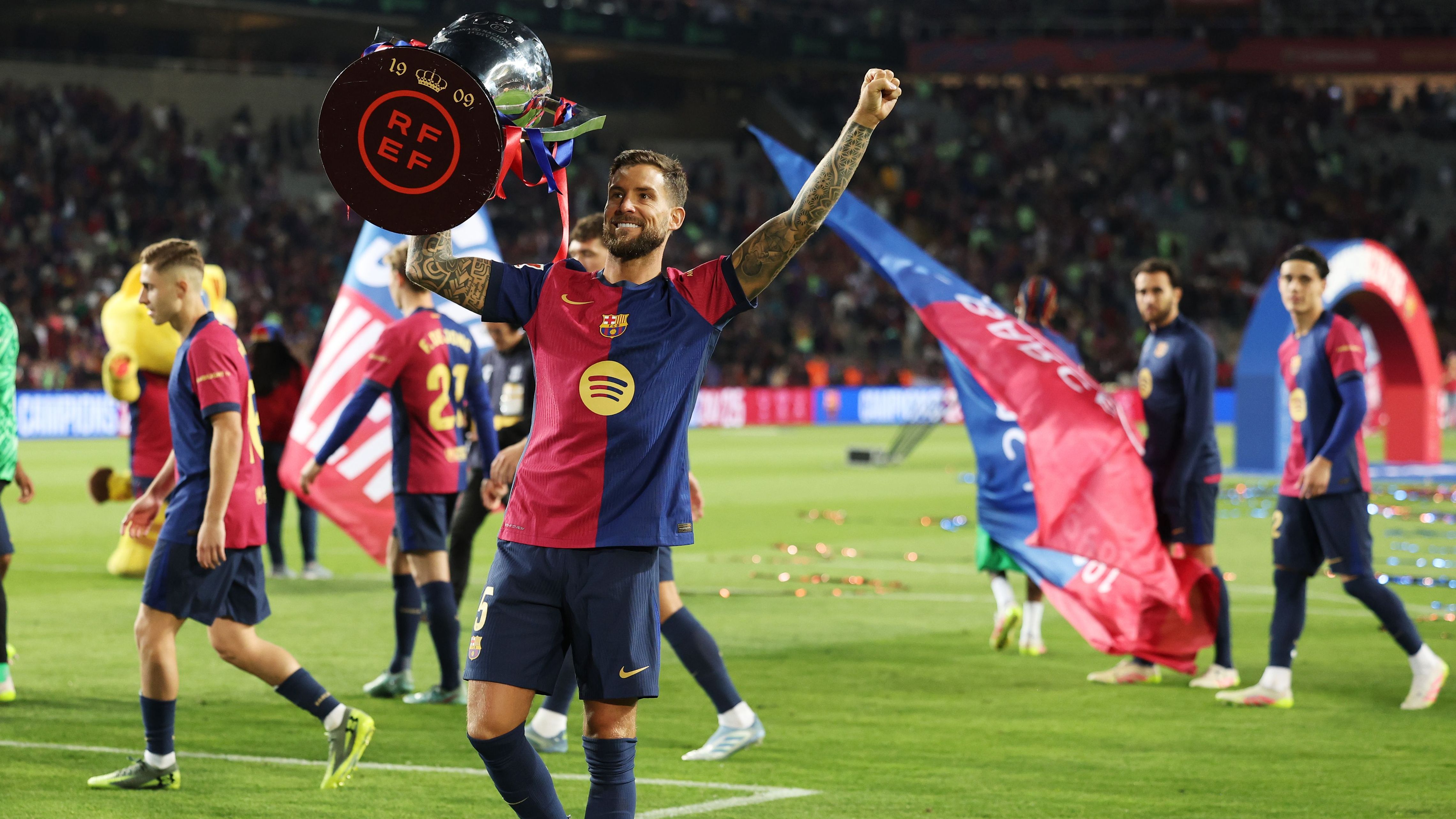 FC Barcelona v Villarreal CF - La Liga EA Sports