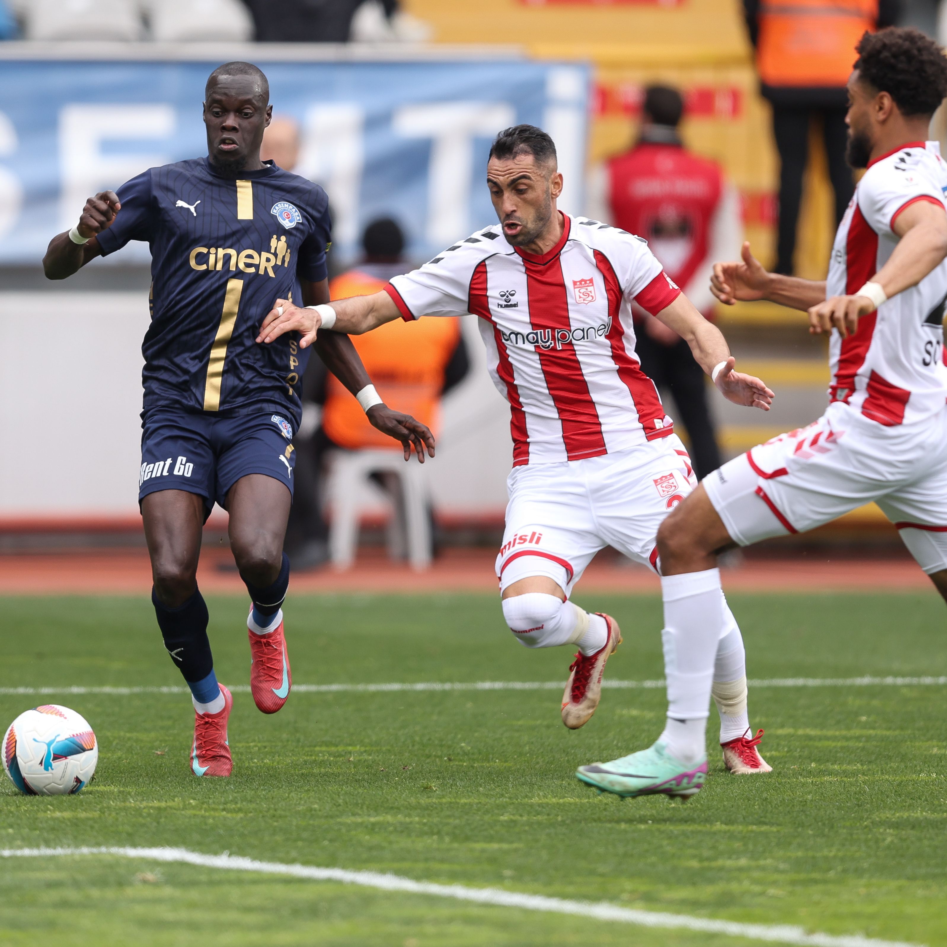 Kasimpasa v Sivasspor - Turkish Super League