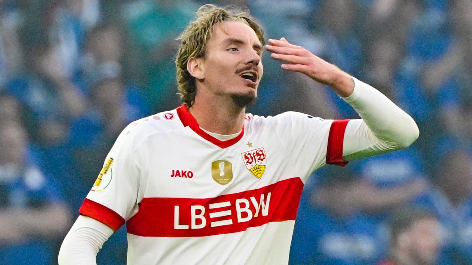 FBL-GER-CUP-BIELEFELD-STUTTGART