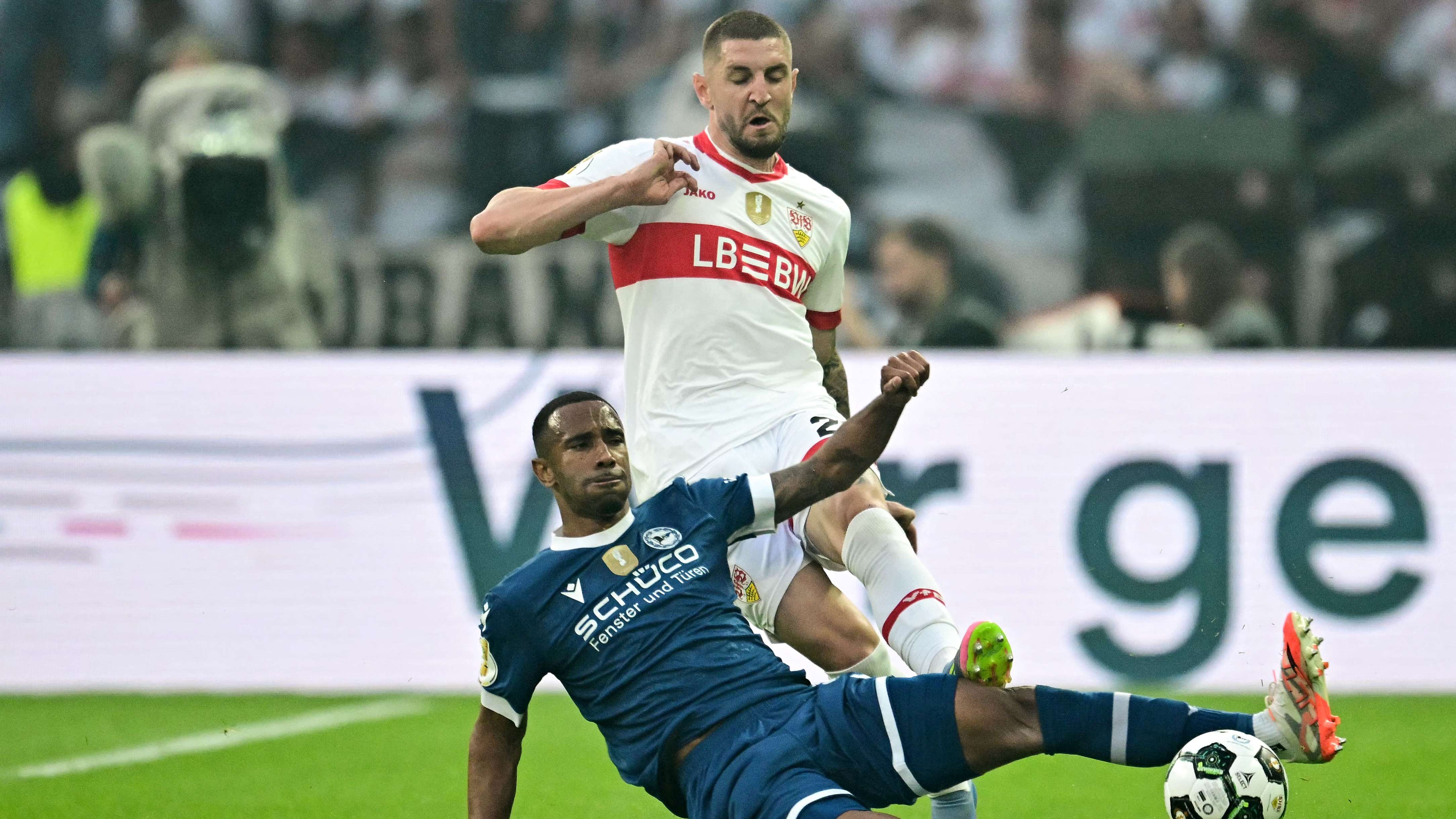 FBL-GER-CUP-BIELEFELD-STUTTGART