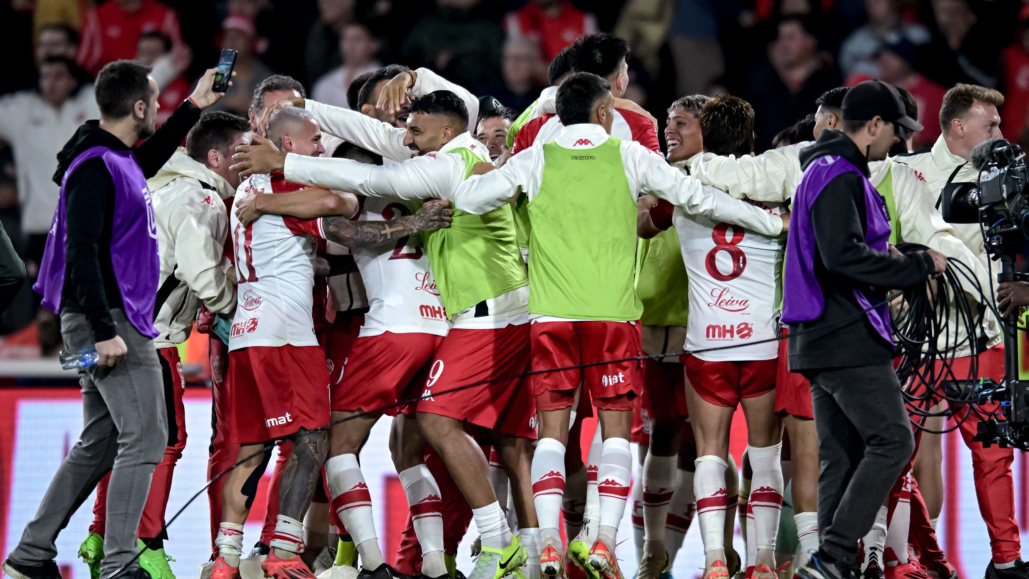 Independiente v Huracan - Torneo Apertura Betano 2025: Semifinals