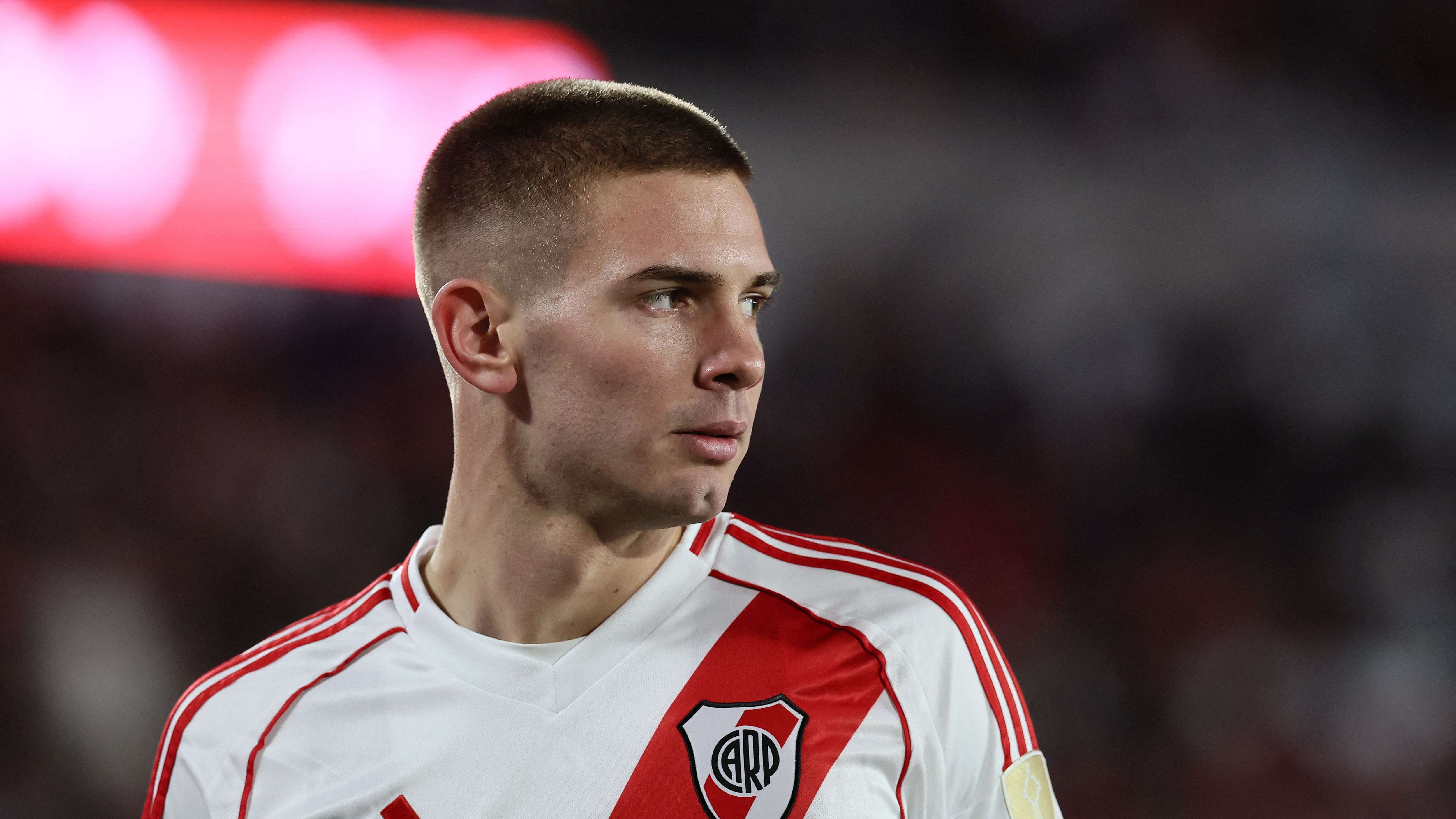 FBL-ARG-RIVER-UNIVERSITARIO