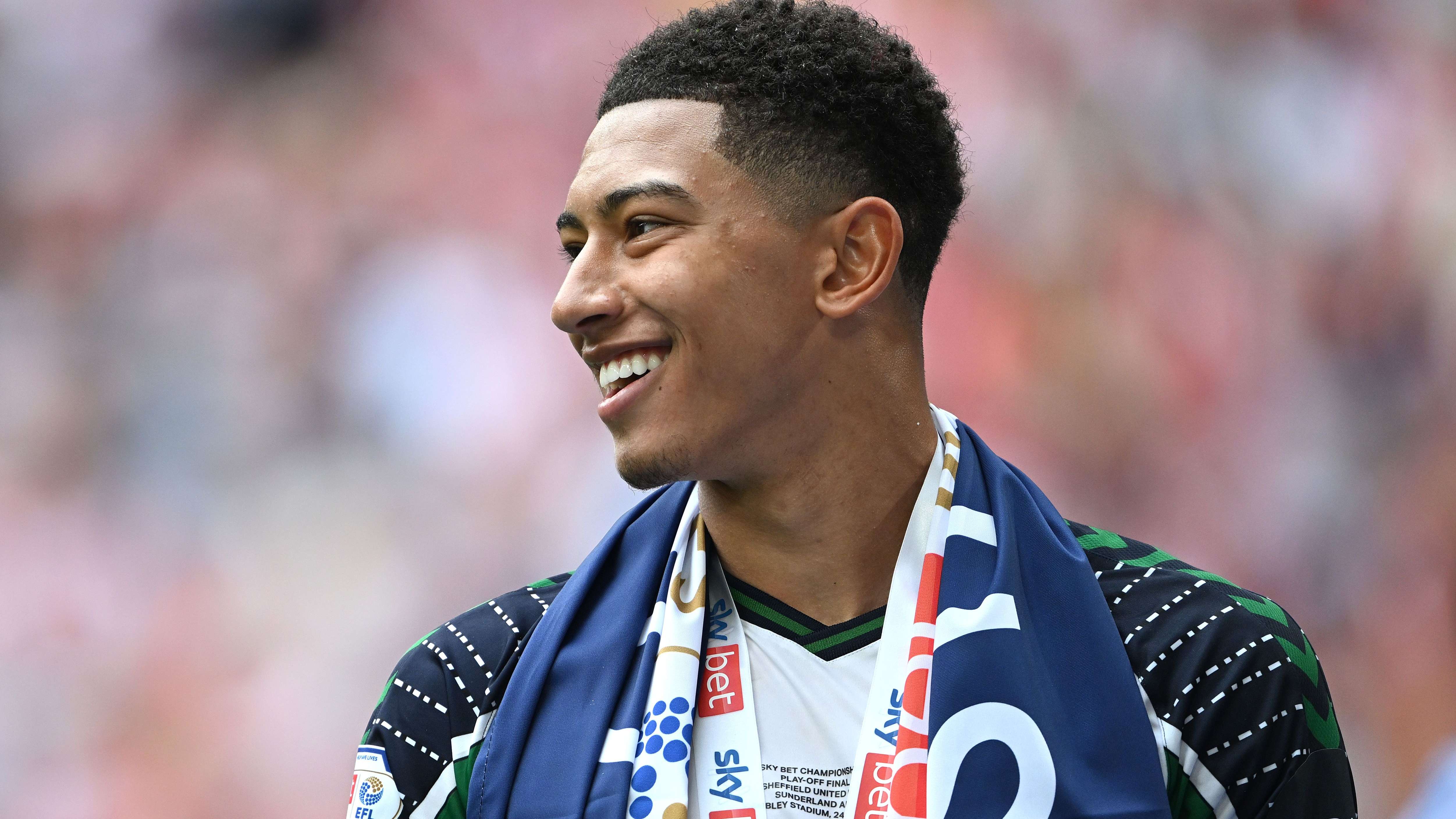 Jobe Bellingham Sunderland Eintracht Frankfurt 2025