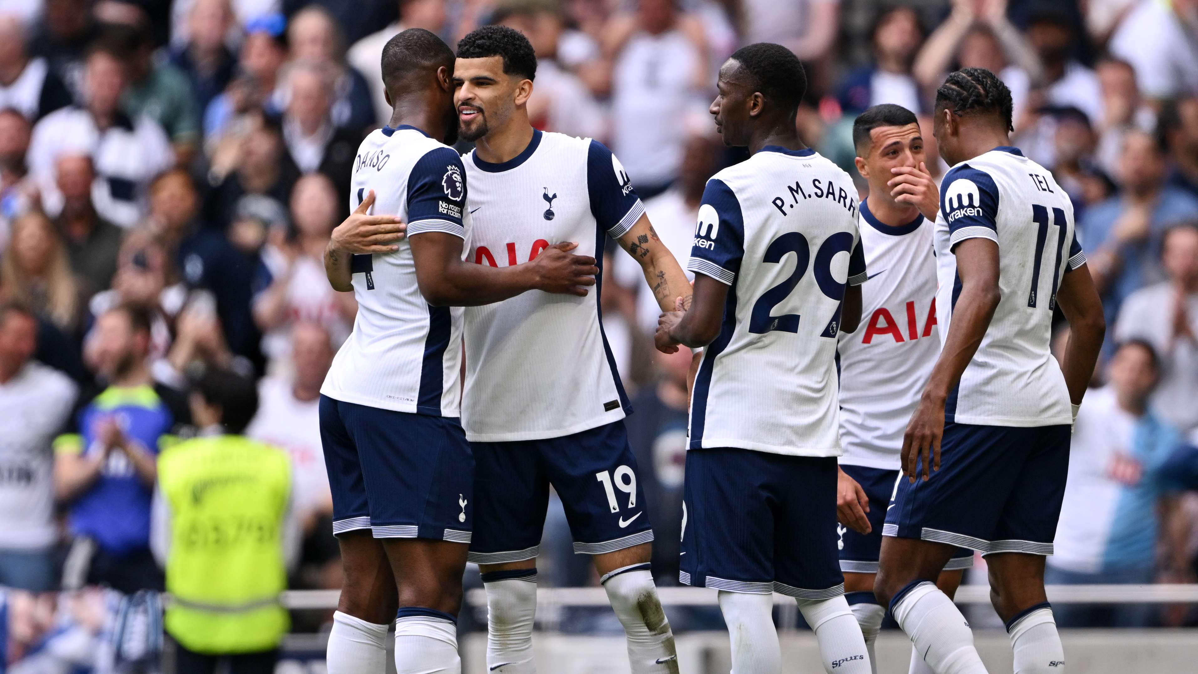 Tottenham Hotspur FC v Brighton & Hove Albion FC - Premier League