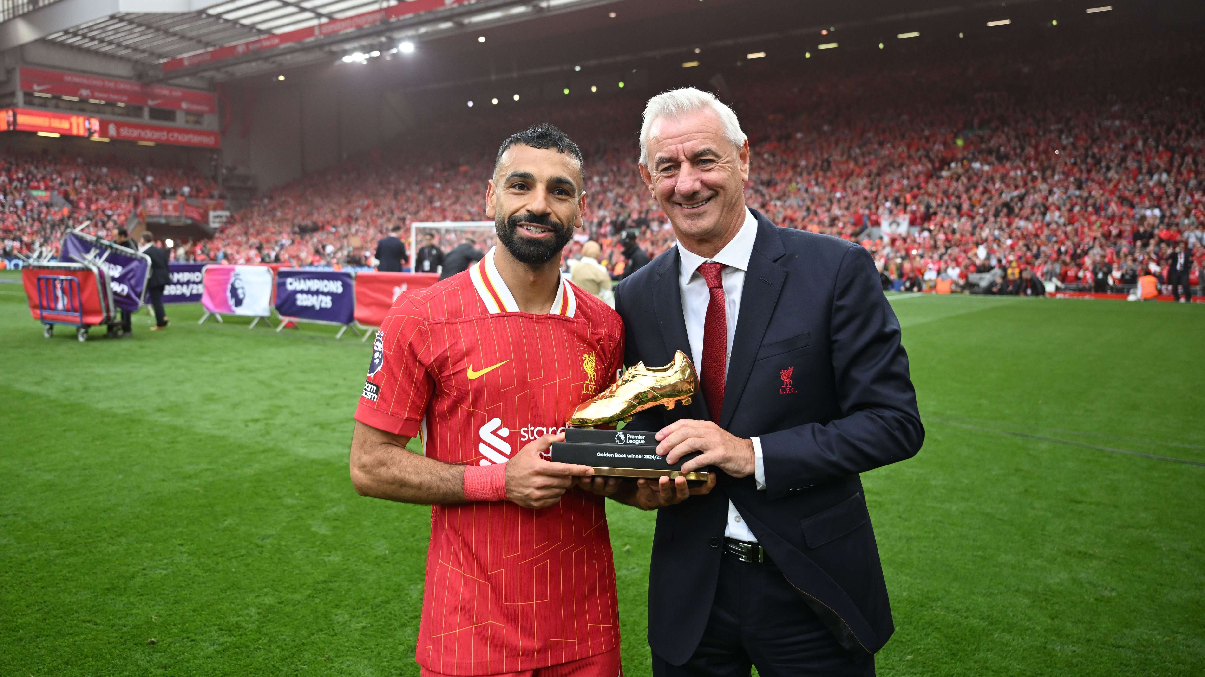 Liverpool FC v Crystal Palace FC - Premier League