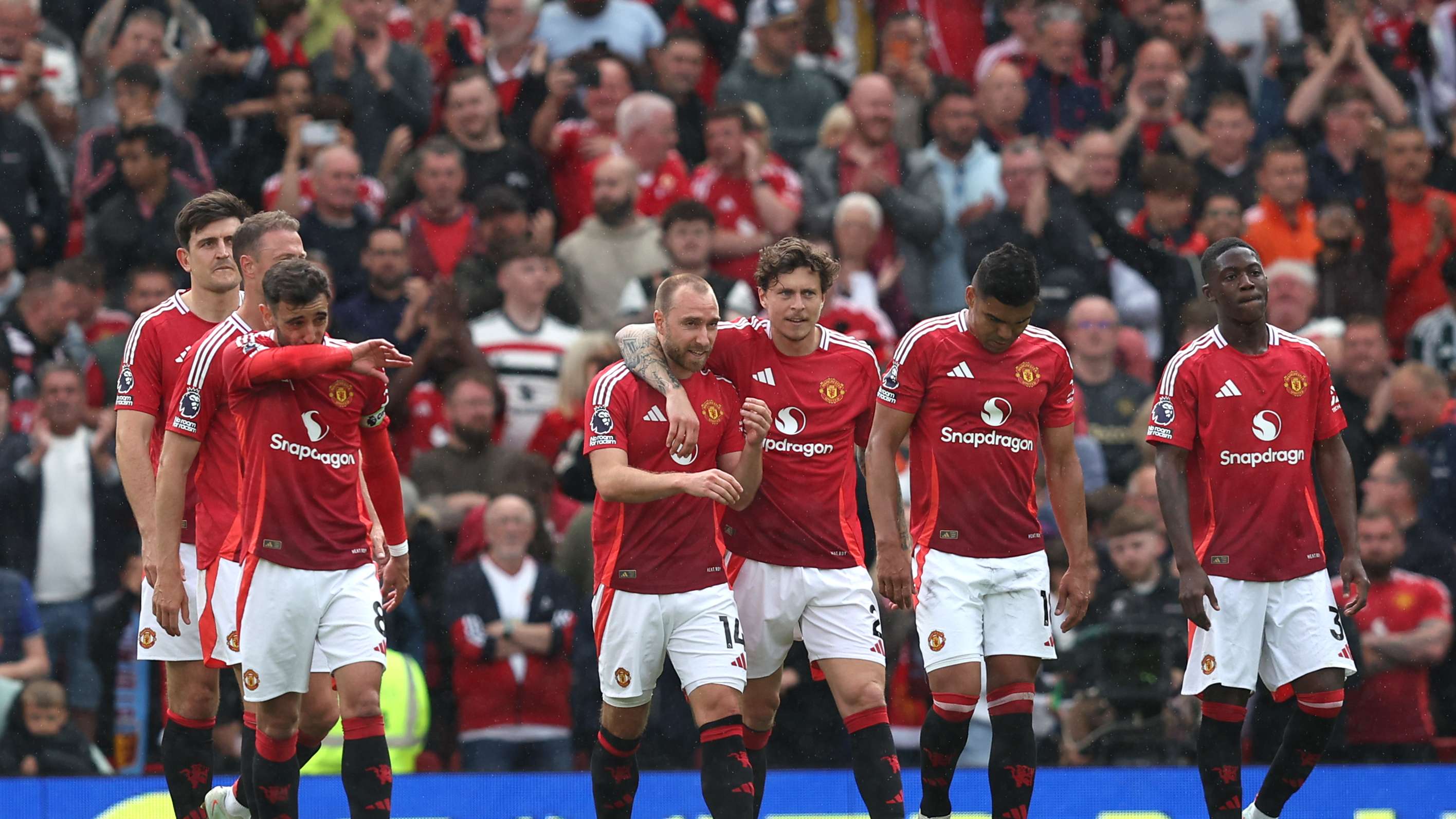 Manchester United FC v Aston Villa FC - Premier League