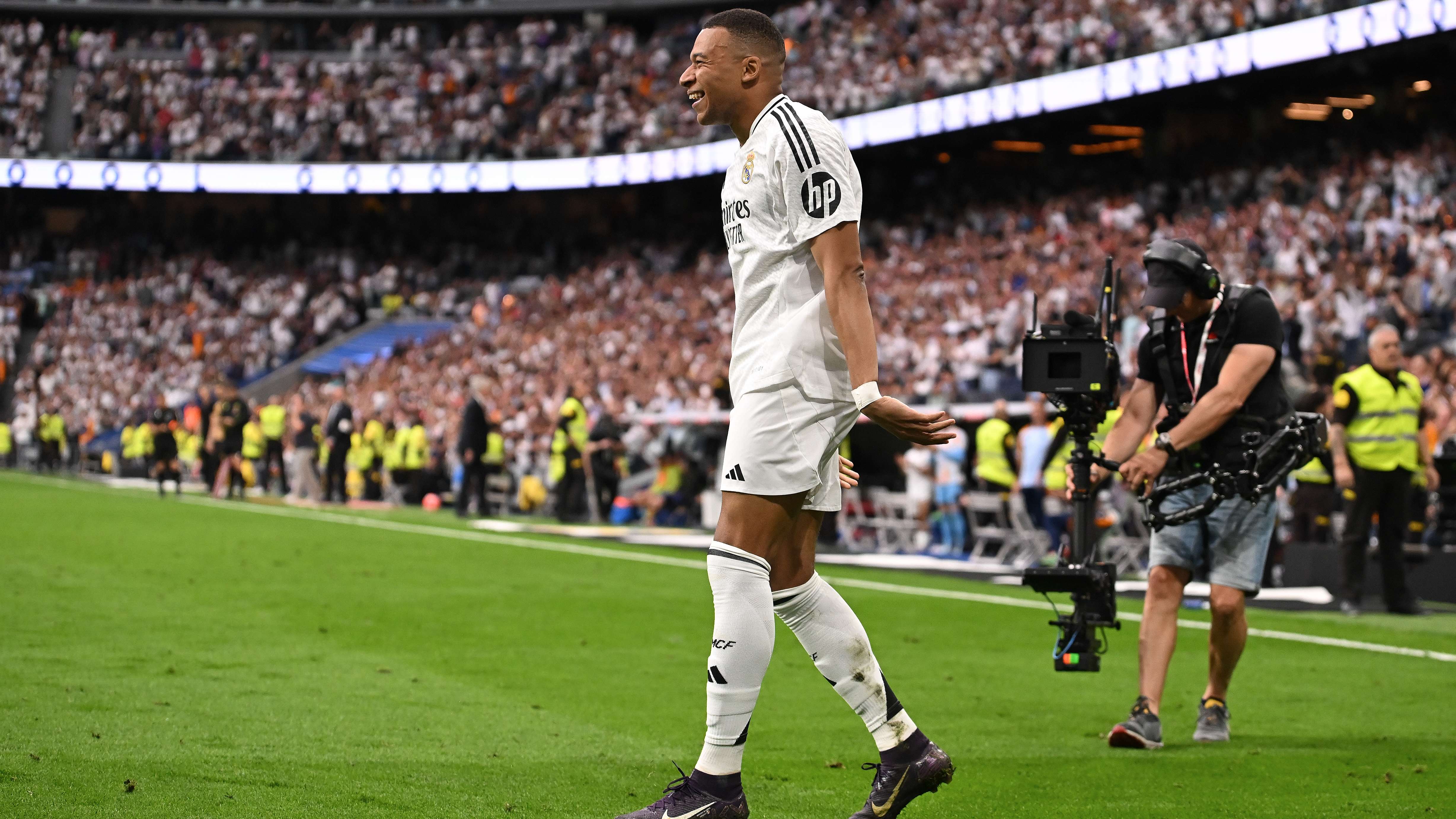 Real Madrid CF v Real Sociedad - La Liga EA Sports