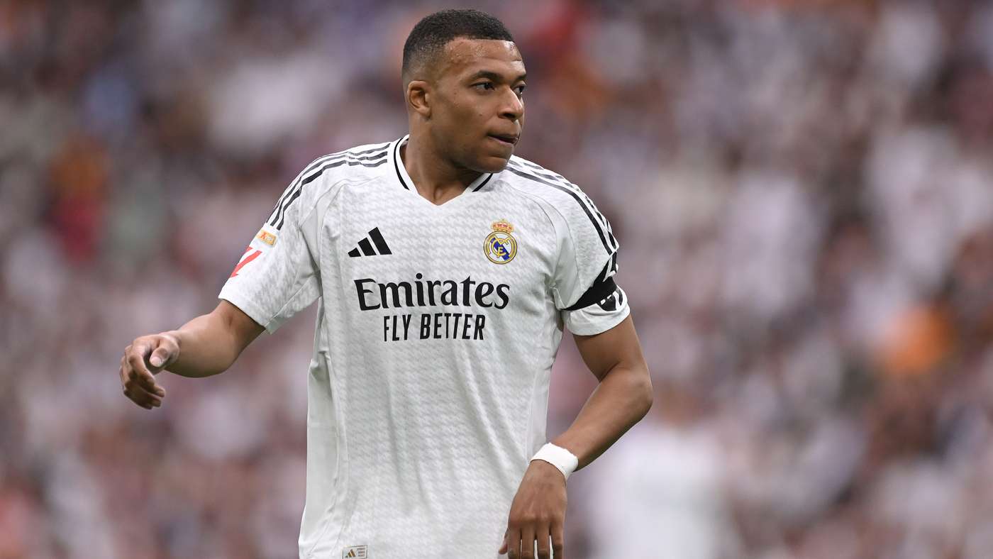 Real Madrid CF v Real Sociedad - La Liga EA Sports