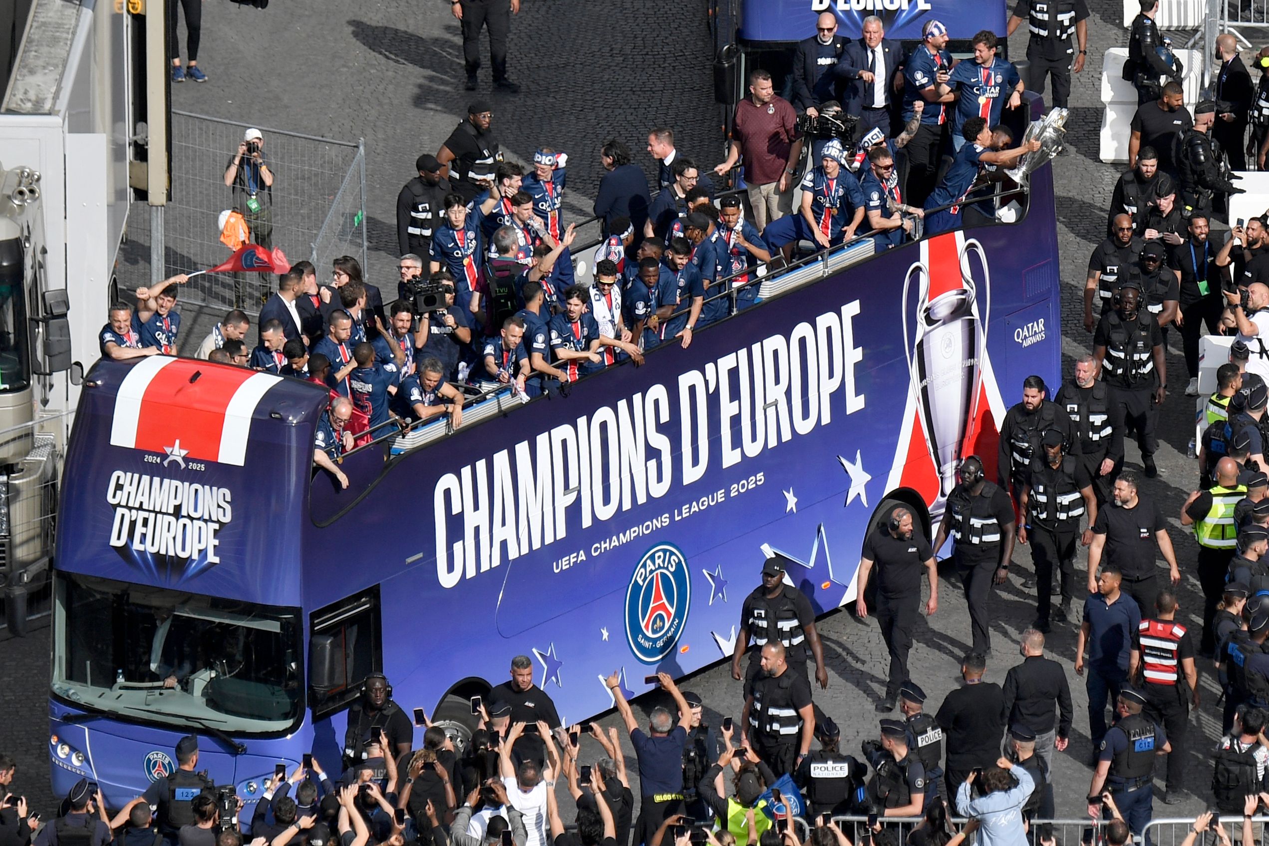 FBL-EUR-C1-PSG-PARADE