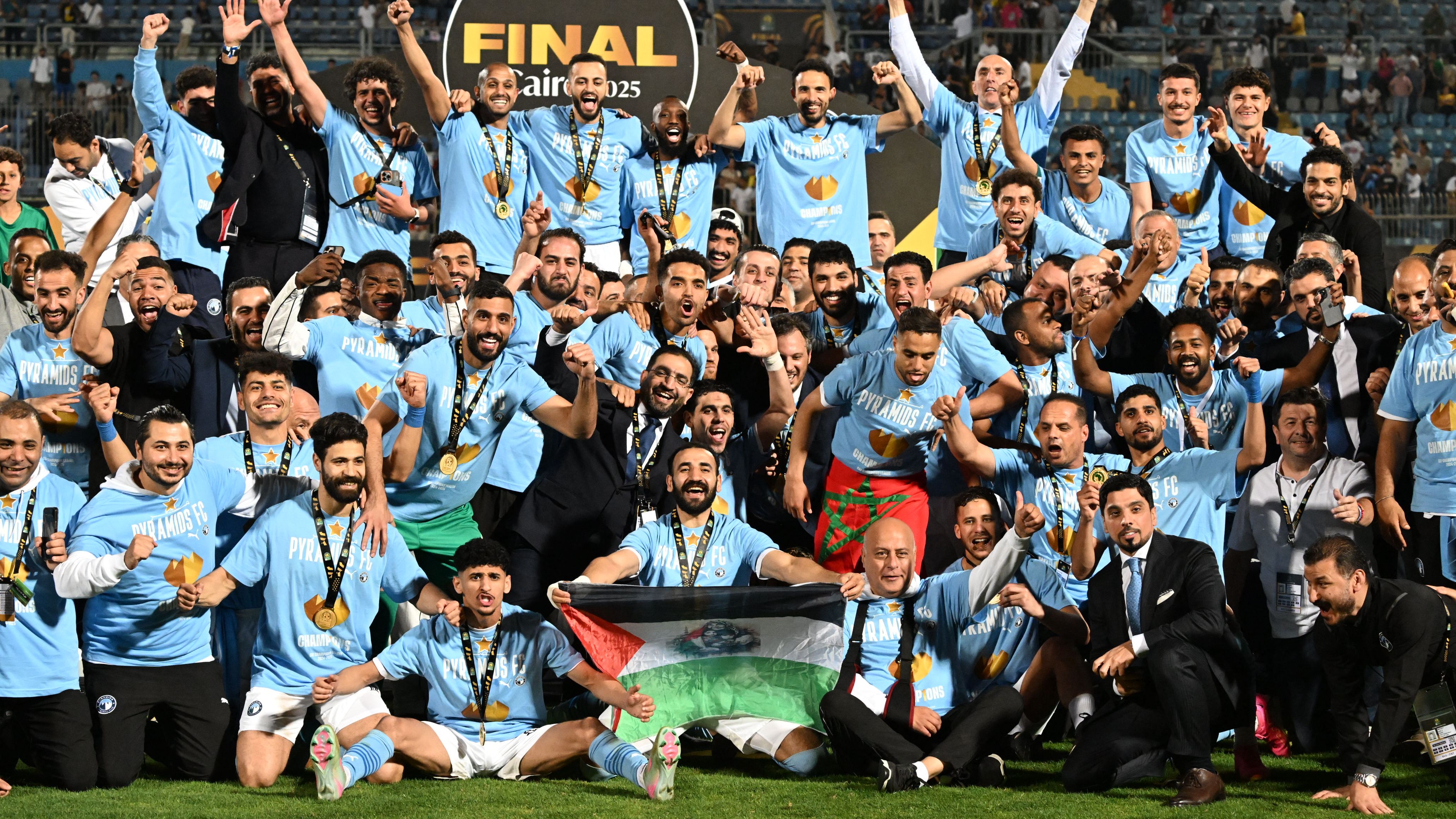 FBL-CAF-C1-PYRAMIDS-SUNDOWNS