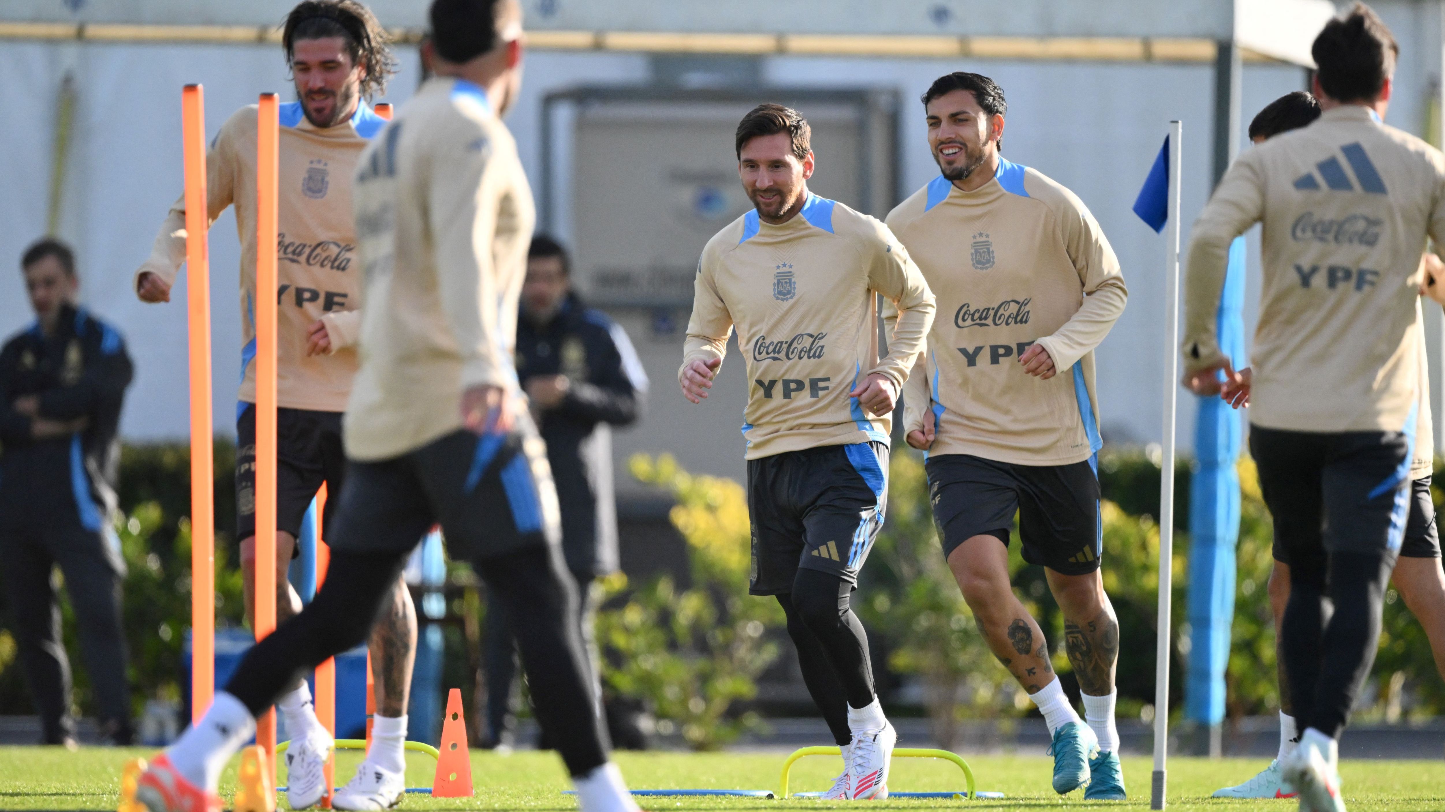 FBL-WC-2026-SAMERICA-QUALIFIERS-ARG-TRAINING