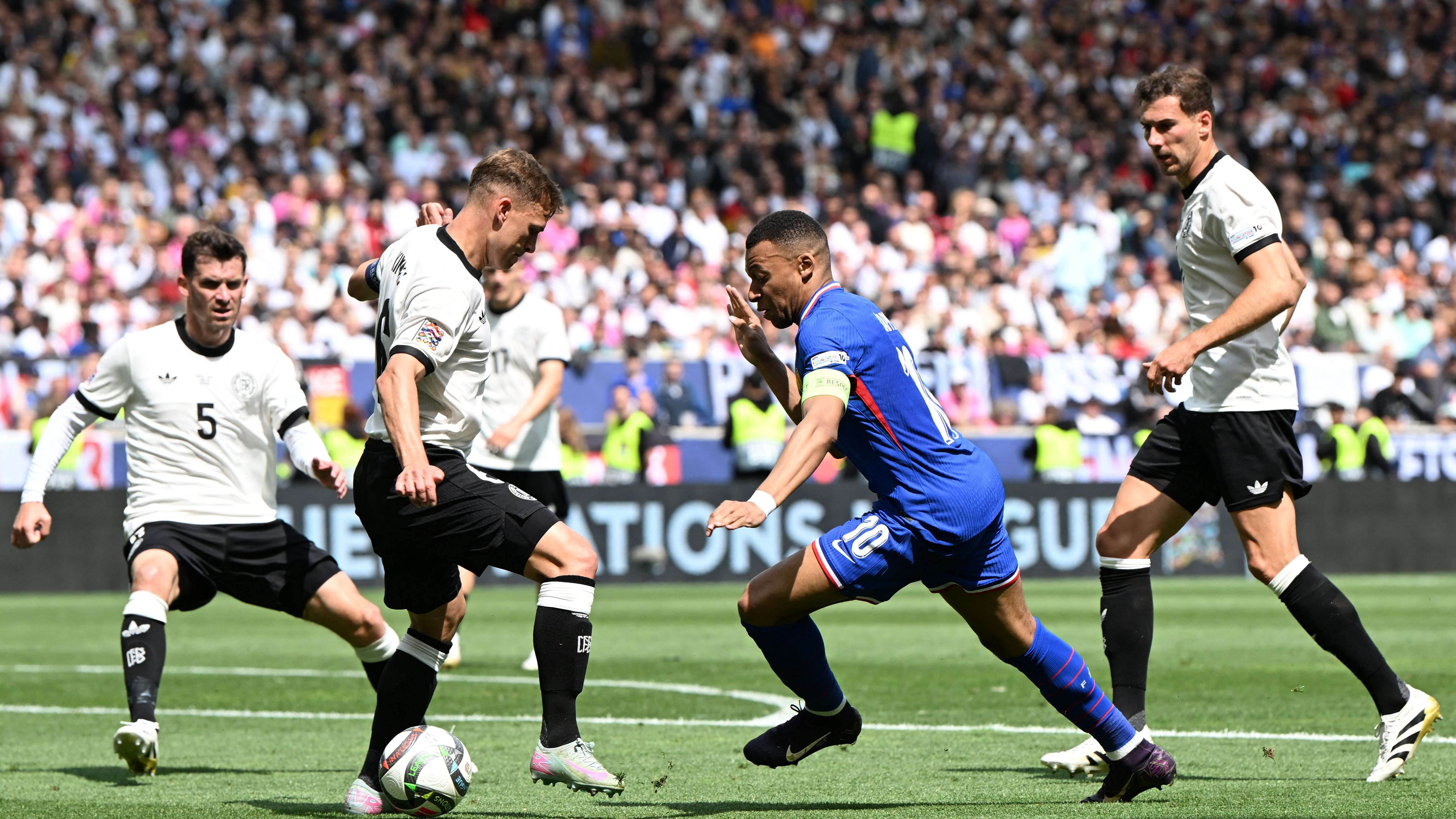 FBL-EUR-NATIONS-GER-FRA