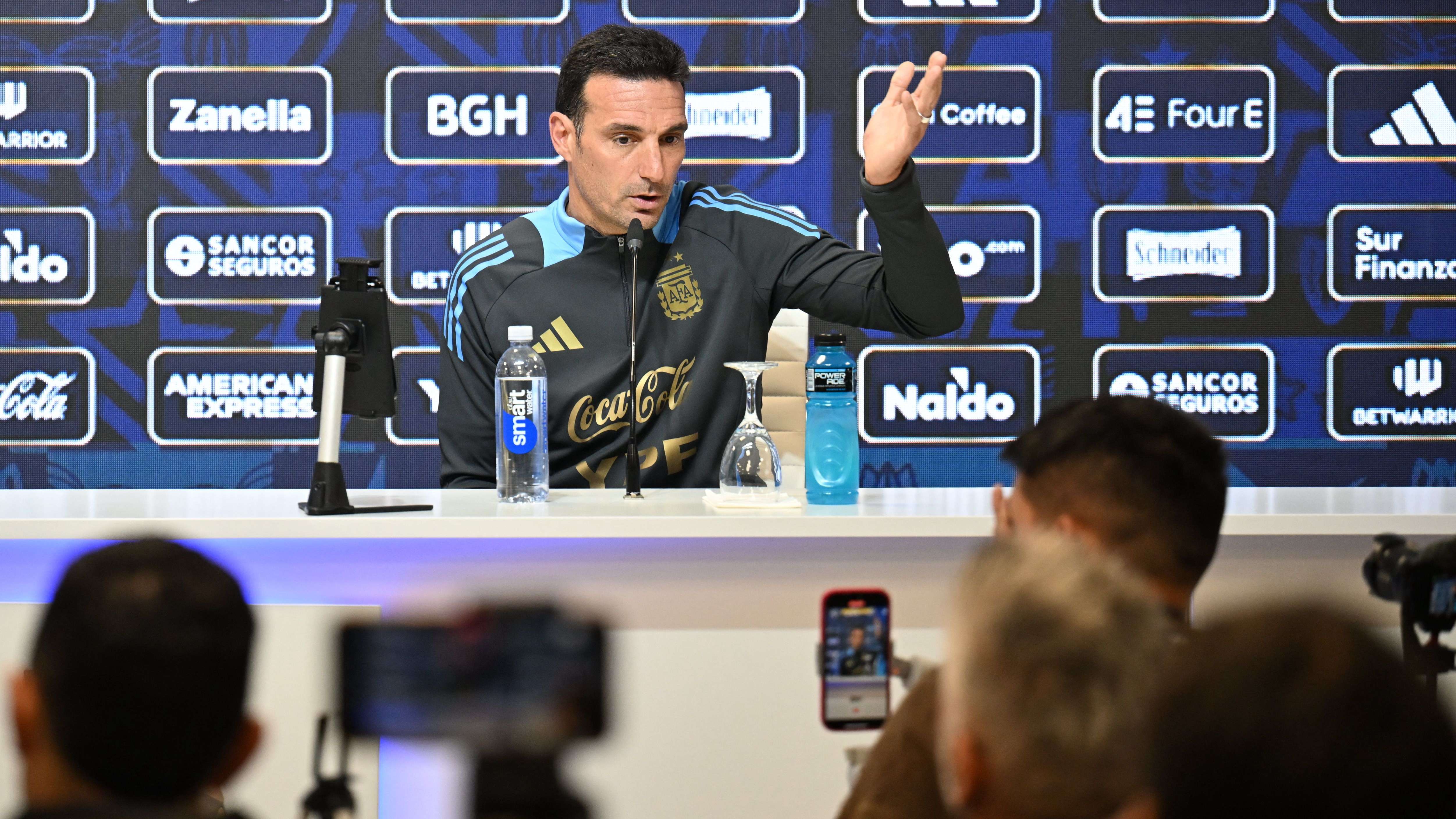 FBL-WC-2026-SAMERICA-QUALIFIERS-ARG-SCALONI-PRESSER