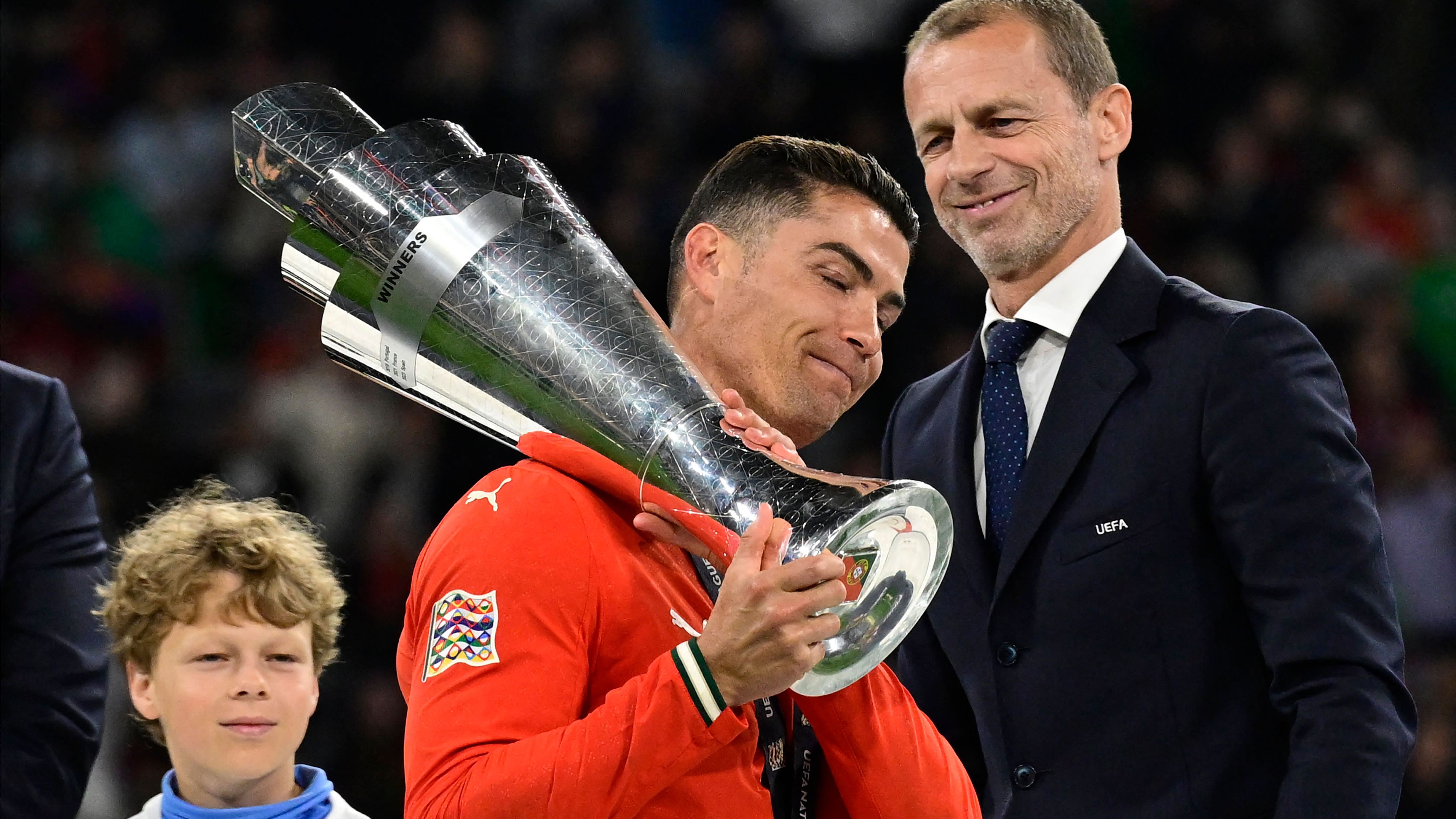 FBL-EUR-NATIONS-POR-ESP-TROPHY